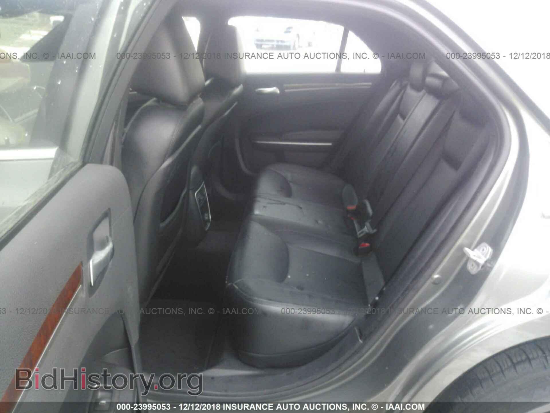 2012 CHRYSLER 300 - VIN: 2C3CCACG6CH205989 - Фото 8