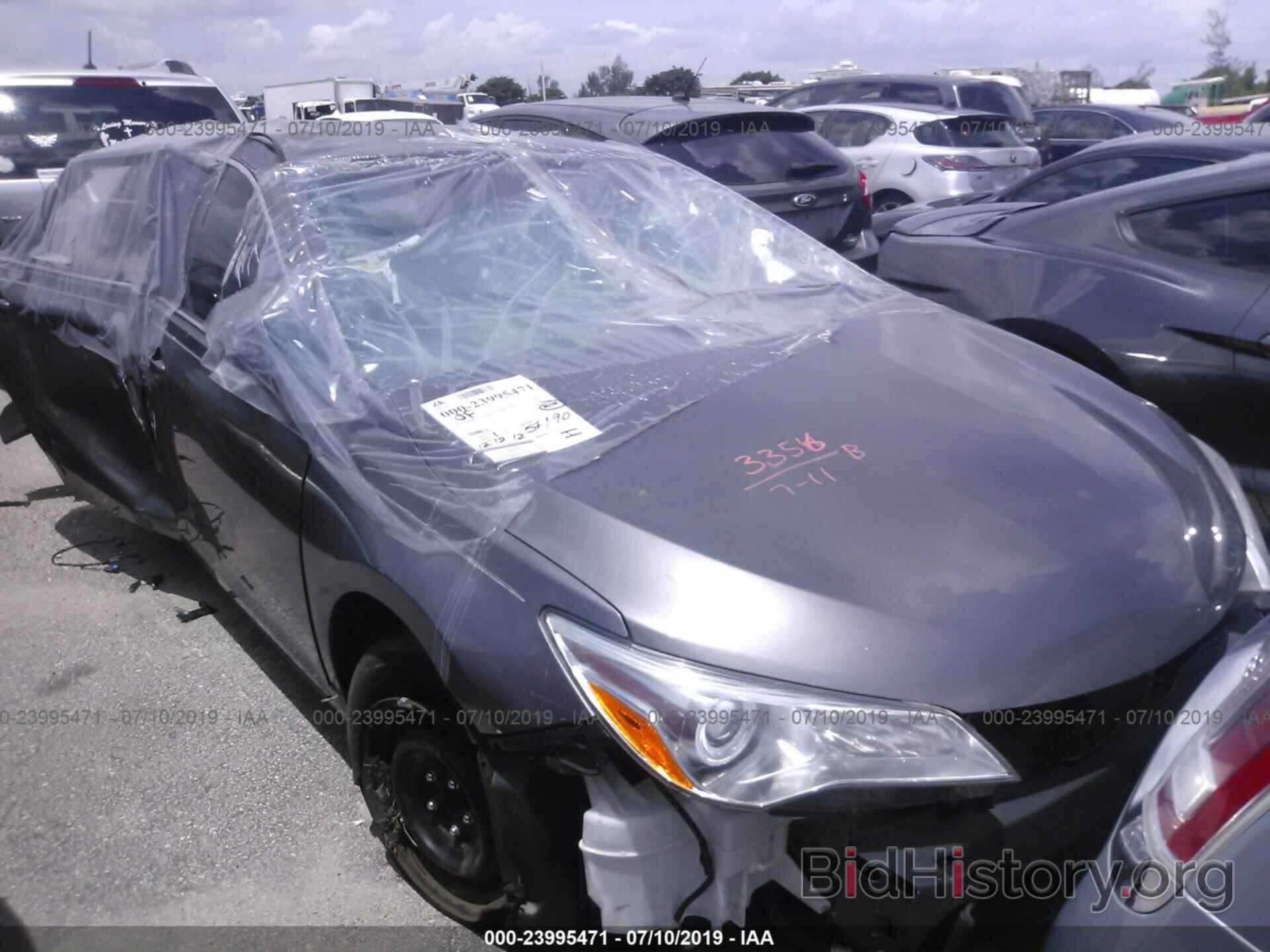 Photo 4T4BF1FK2FR508236 - TOYOTA CAMRY 2015