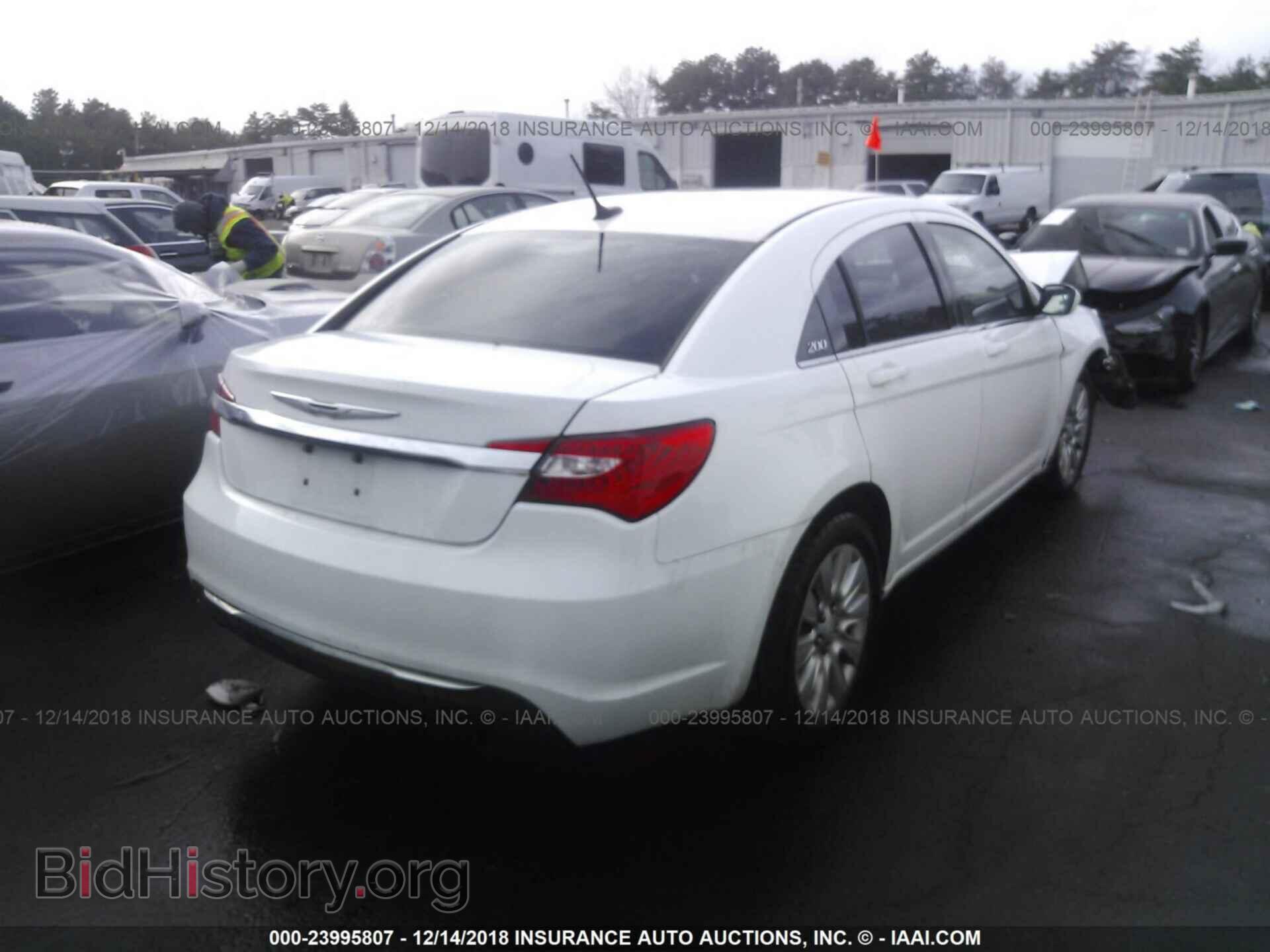 2013 CHRYSLER 200 - VIN: 1C3CCBAB6DN647449 - Photo 4