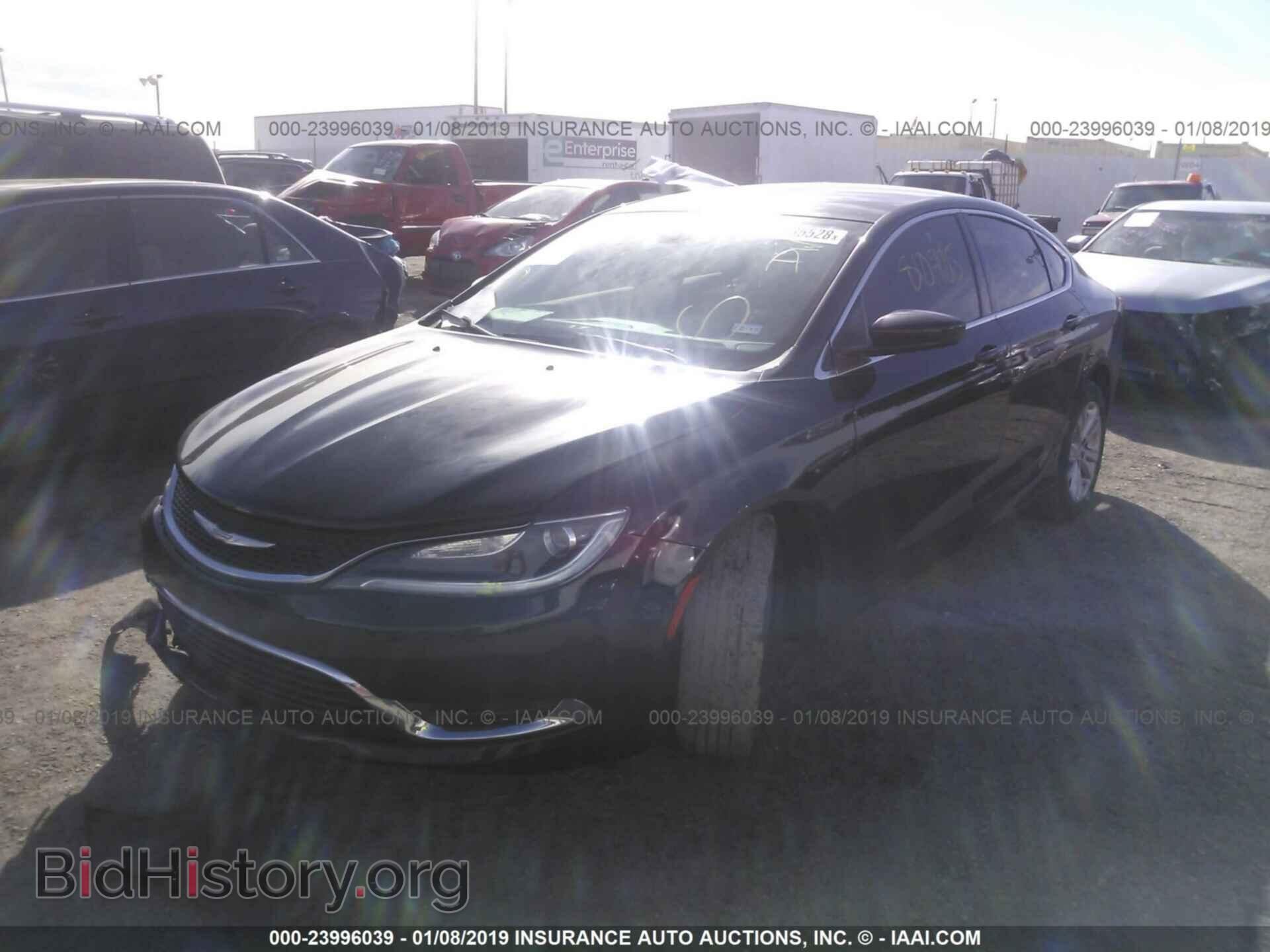 2015 CHRYSLER 200 - VIN: 1C3CCCAB2FN570037 - Фото 2