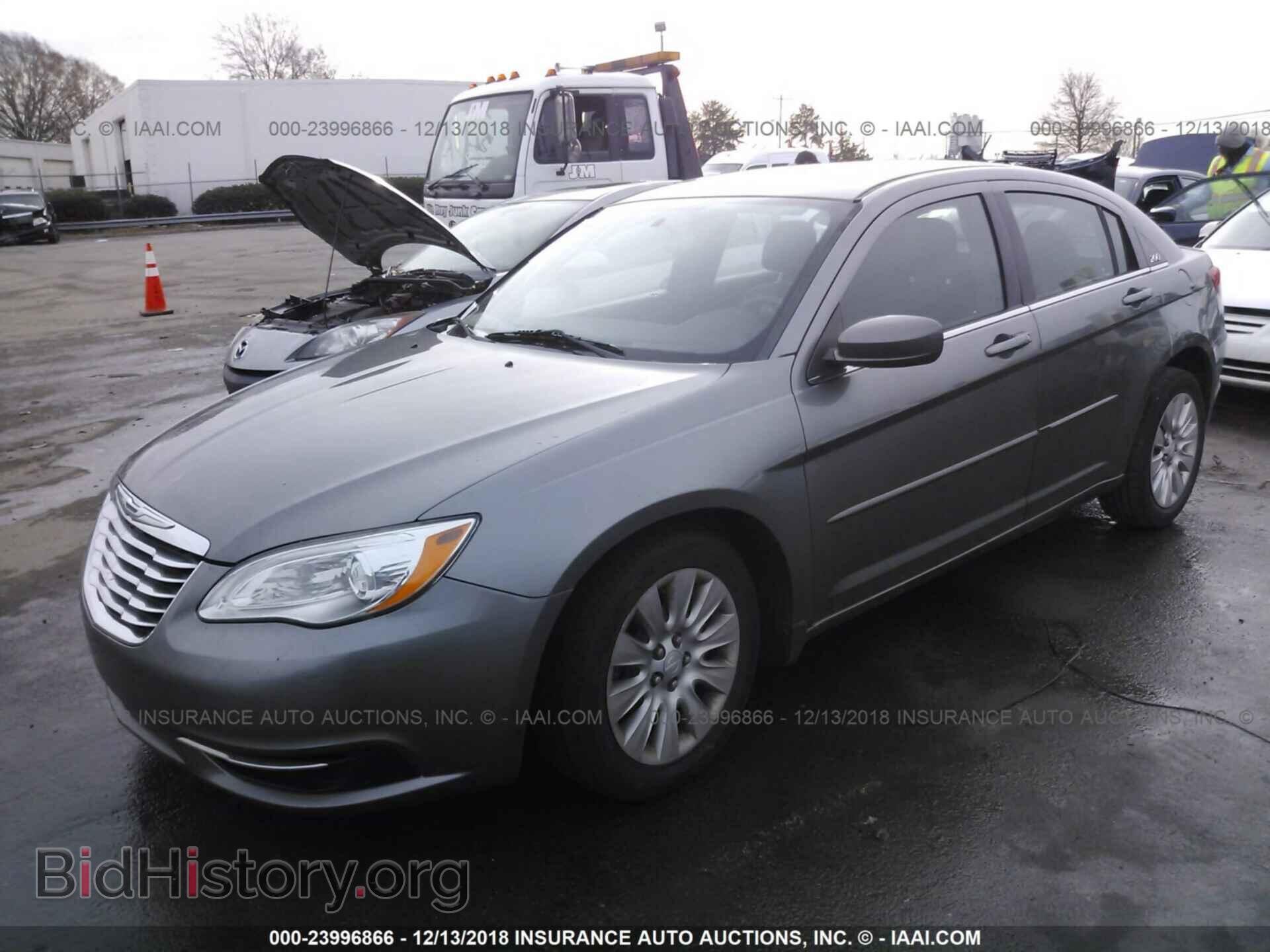 2012 CHRYSLER 200 - VIN: 1C3CCBAB8CN210003 - Photo 2