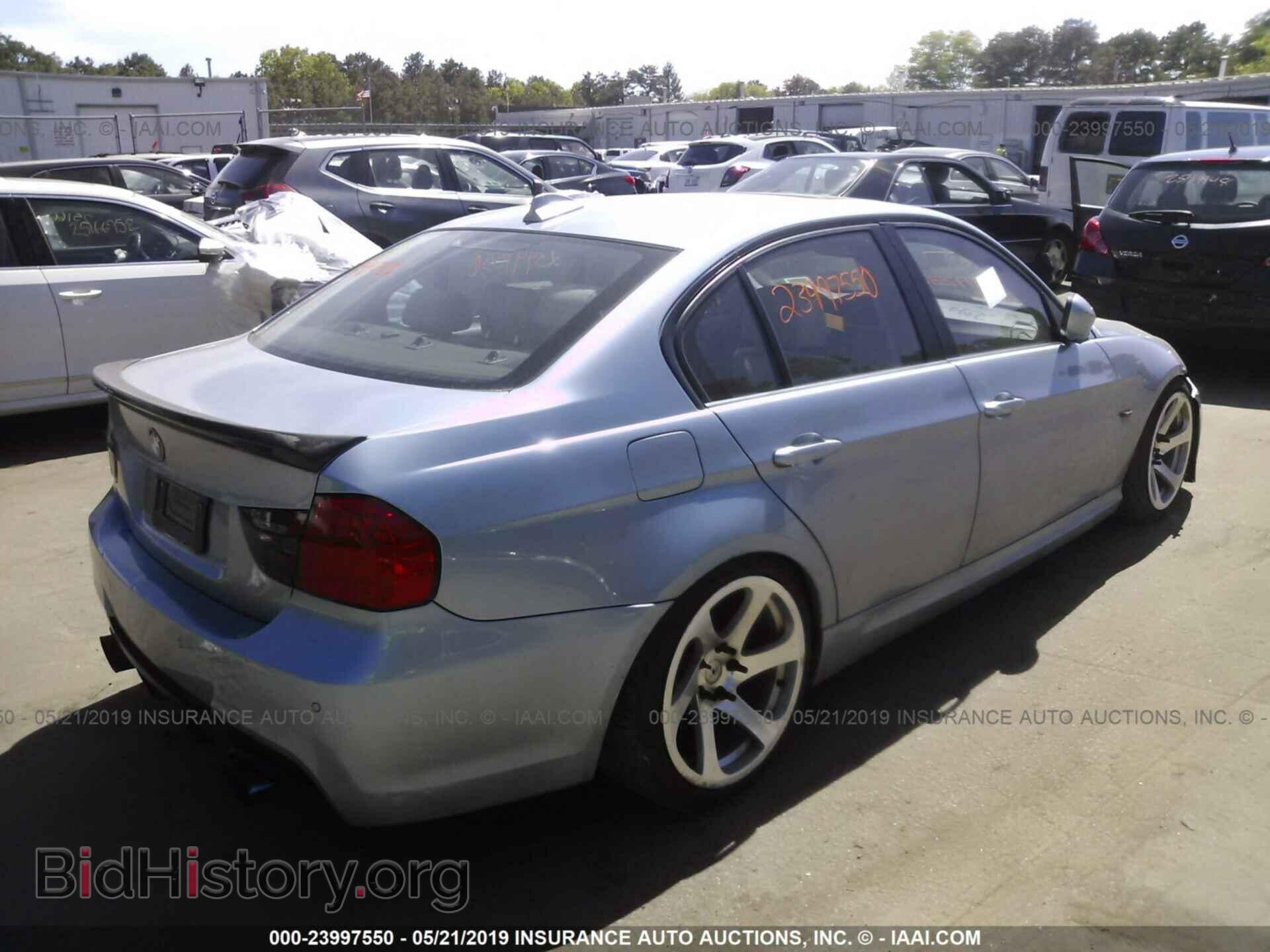 2009 BMW 335 - VIN: WBAPL33589A515332 - Фото 4