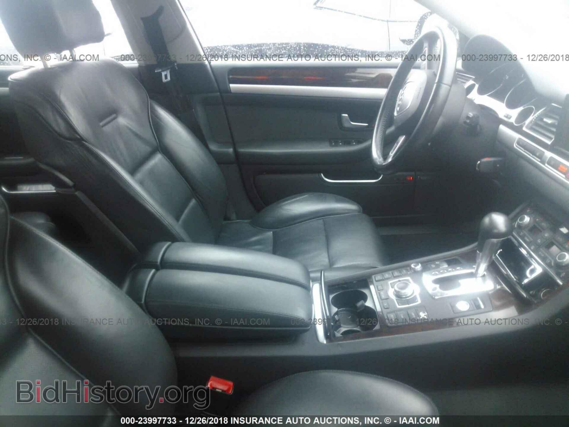 2010 AUDI A8 - VIN: WAURVAFA2AN007712 - Photo 5