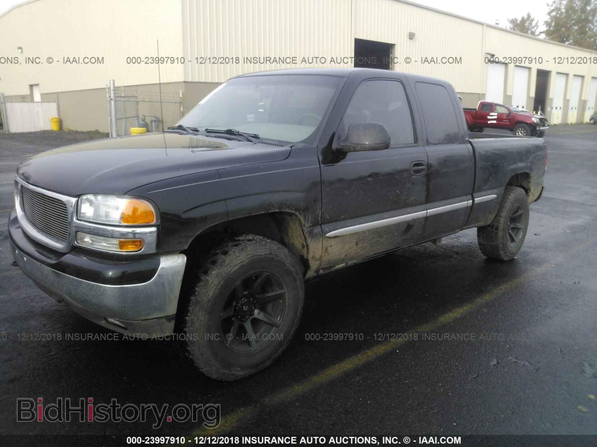 2000 GMC NEW SIERRA - VIN: 1GTEK19T7YE373893 - Фото 2
