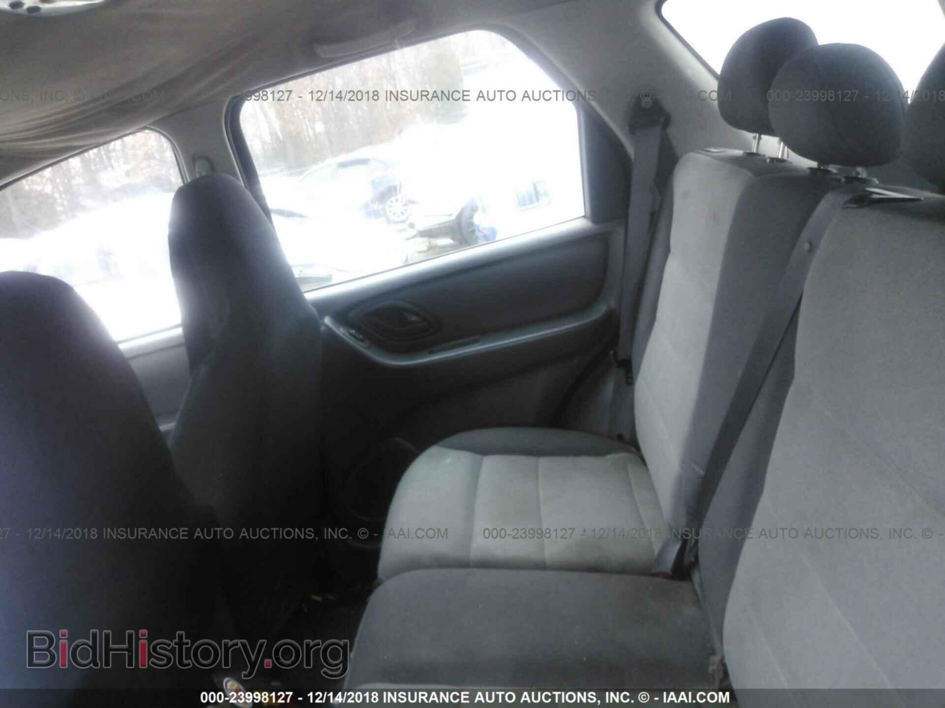 2007 FORD ESCAPE - VIN: 1FMYU92Z67KA83449 - Фото 8