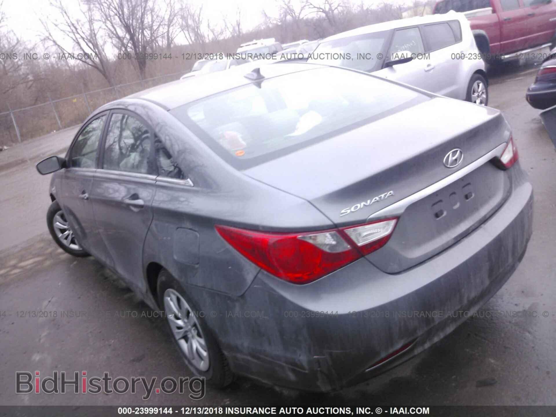 2012 HYUNDAI SONATA - VIN: 5NPEB4AC6CH410048 - Фото 3