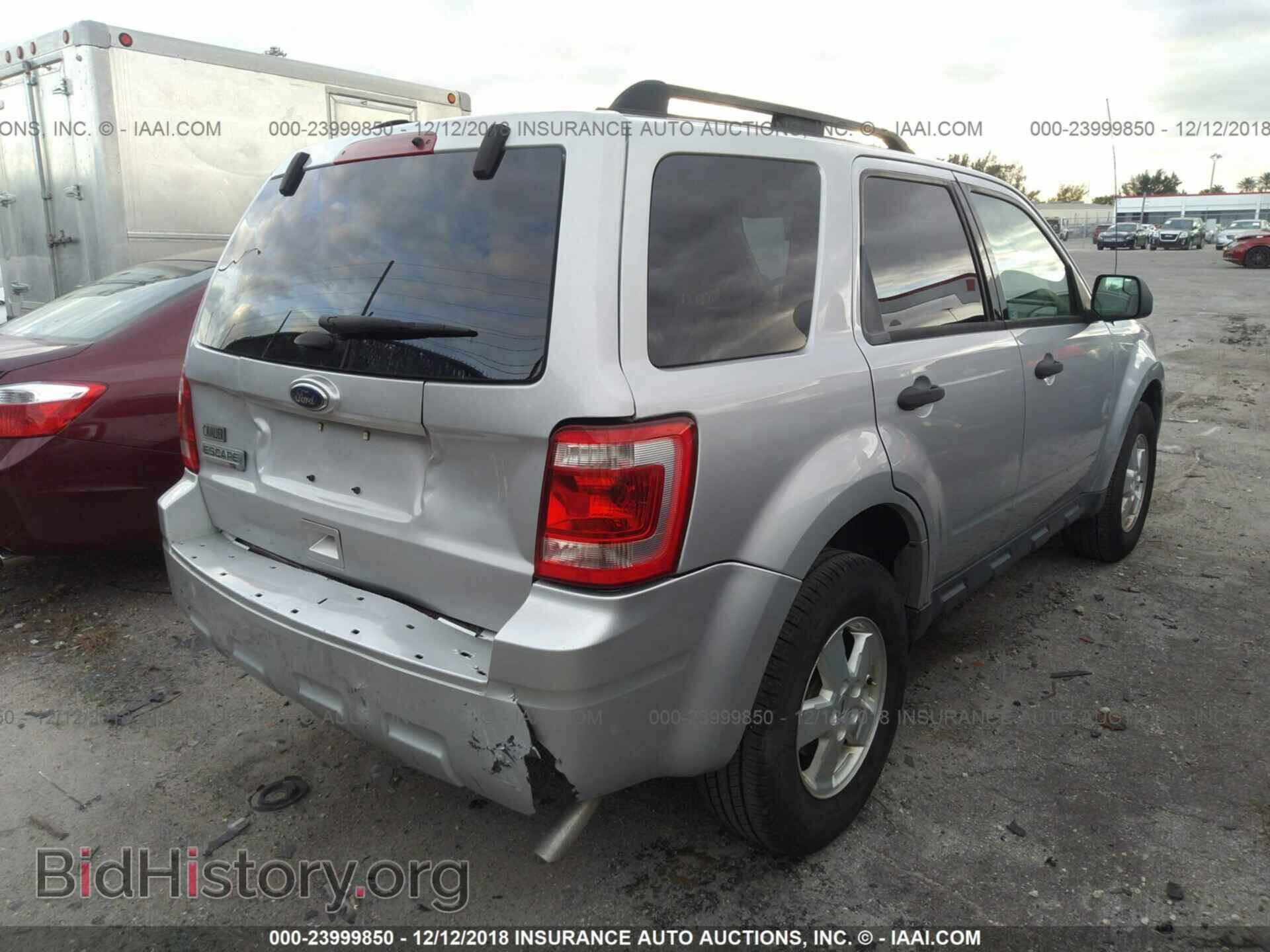 2012 Ford Escape - VIN: 1FMCU0D77CKA99493 - Photo 4
