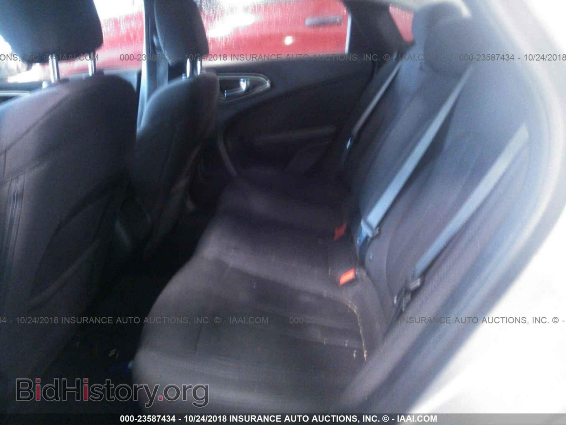 2015 CHRYSLER 200 - VIN: 1C3CCCAB5FN660332 - Photo 8
