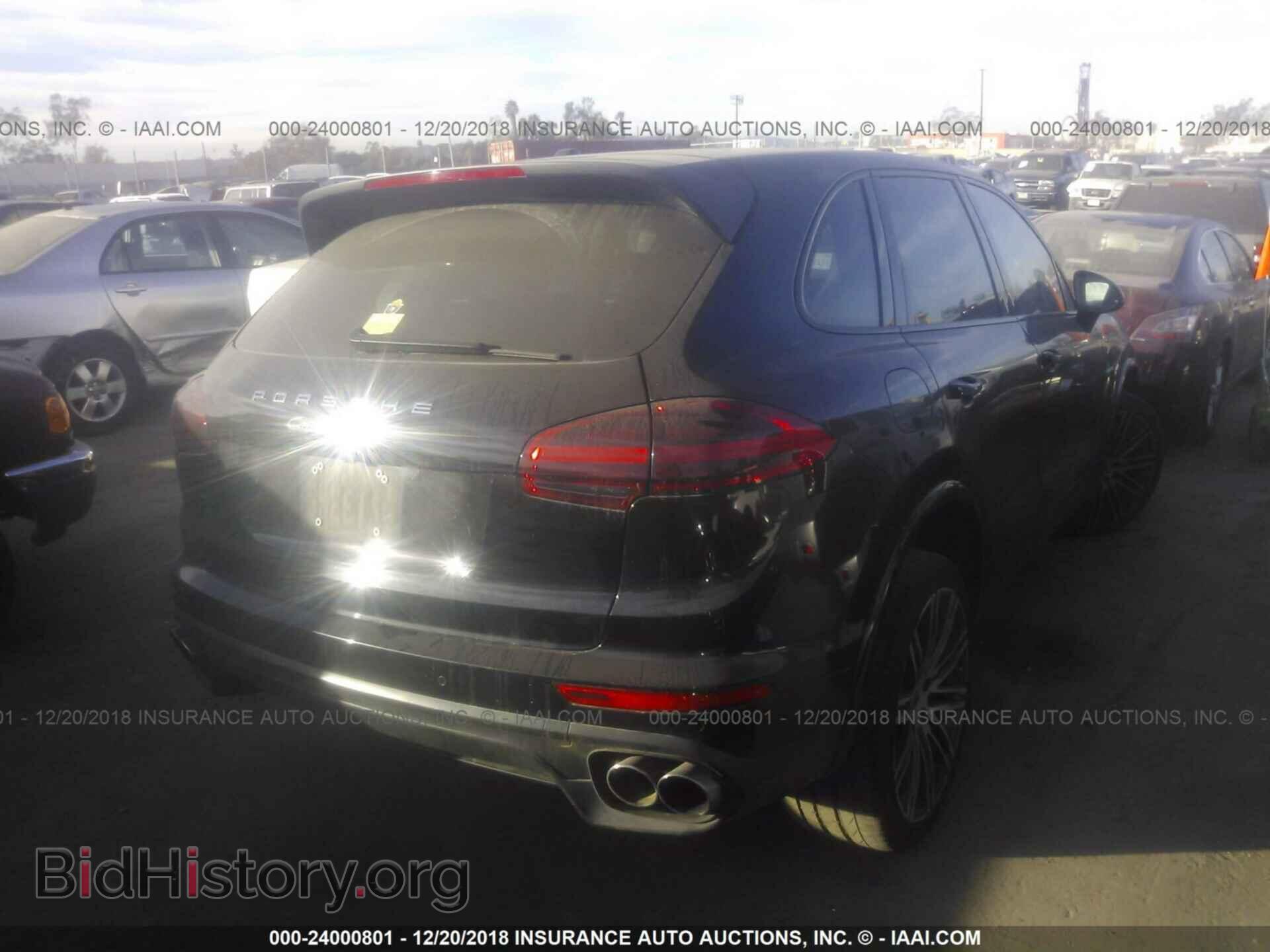 2017 PORSCHE CAYENNE - VIN: WP1AE2A27HLA70184 - Фото 4