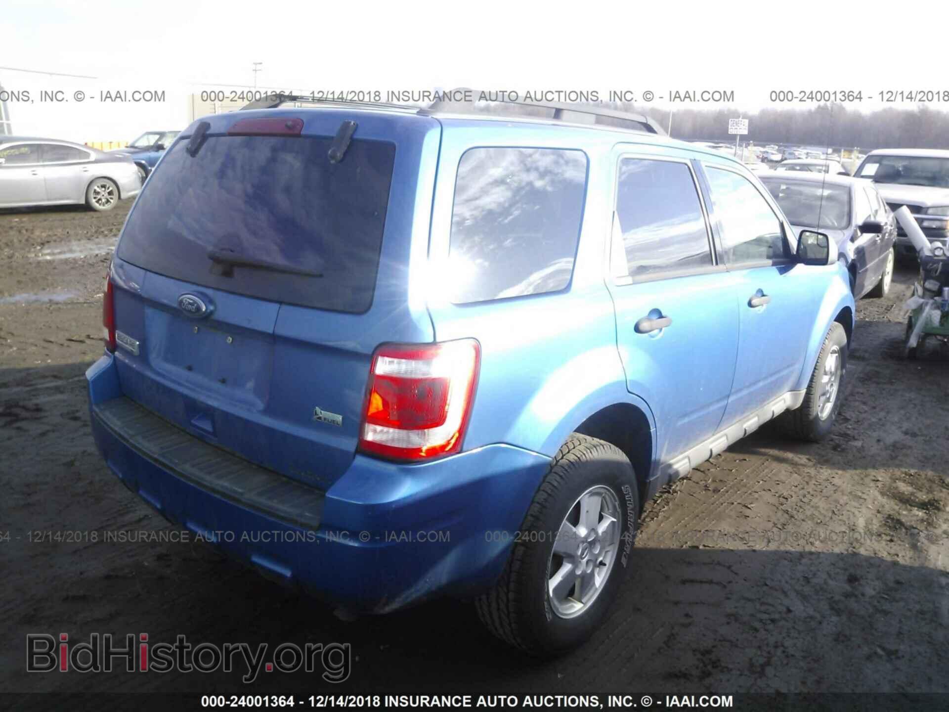 2011 Ford Escape - VIN: 1FMCU0DG9BKA44770 - Photo 4