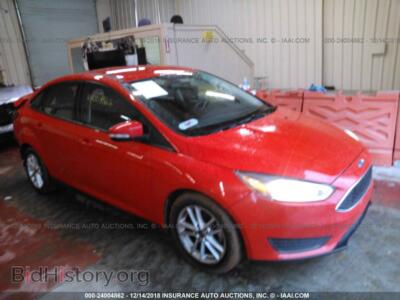 2016 Ford FOCUS, red — VIN 1FADP3F22GL355533, IAAI