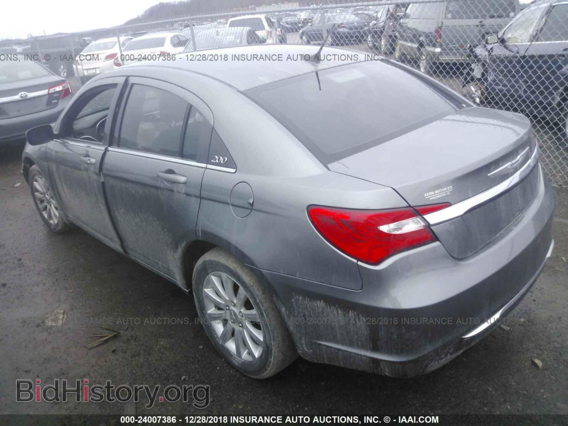 2012 CHRYSLER 200 - VIN: 1C3CCBBBXCN113450 - Фото 3