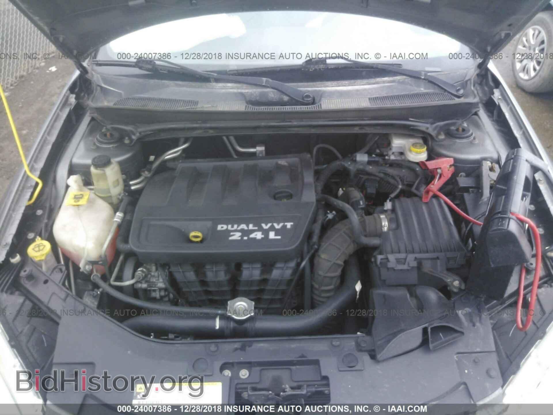 2012 CHRYSLER 200 - VIN: 1C3CCBBBXCN113450 - Фото 10