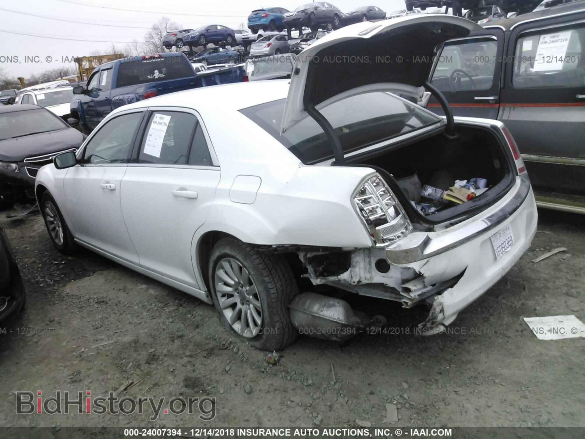 2013 CHRYSLER 300 - VIN: 2C3CCAAG1DH544731 - Фото 3