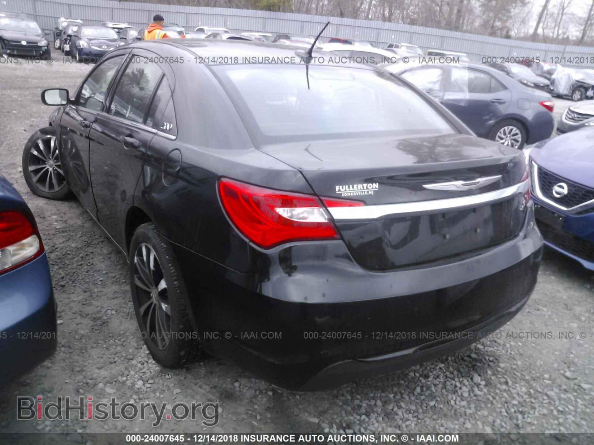 2013 CHRYSLER 200 - VIN: 1C3CCBBB3DN570179 - Фото 3