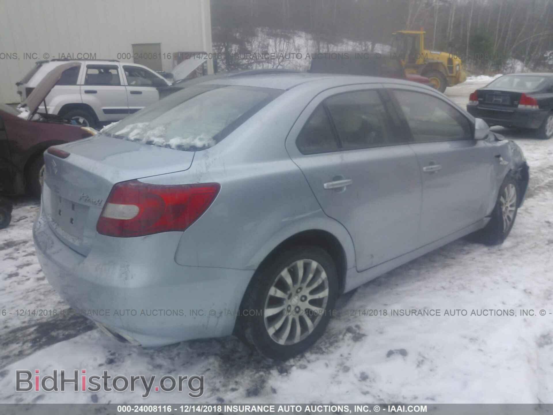 2010 SUZUKI KIZASHI - VIN: JS2RF9A36A6101079 - Photo 4