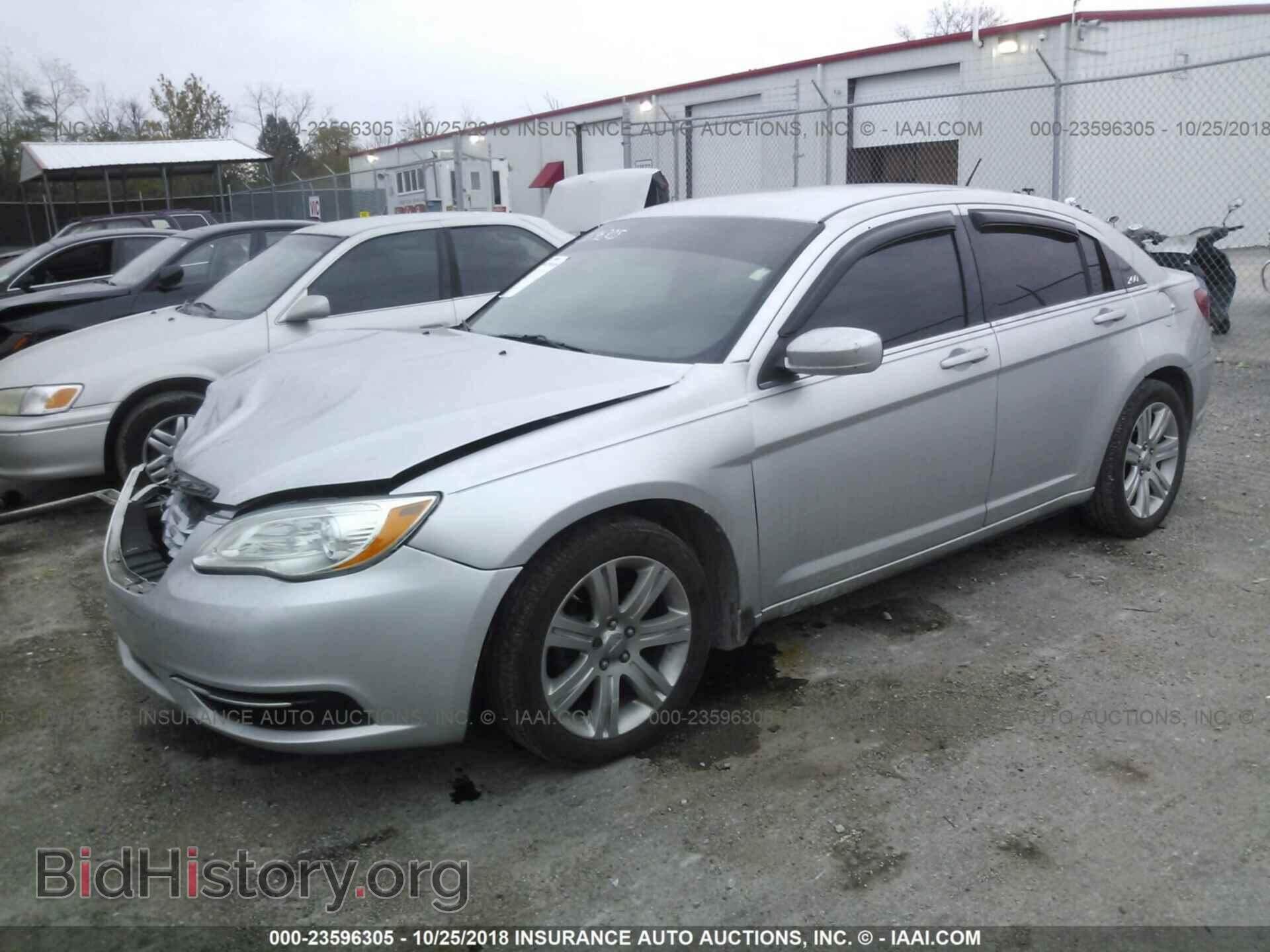 2011 CHRYSLER 200 - VIN: 1C3BC1FB9BN614893 - Photo 2