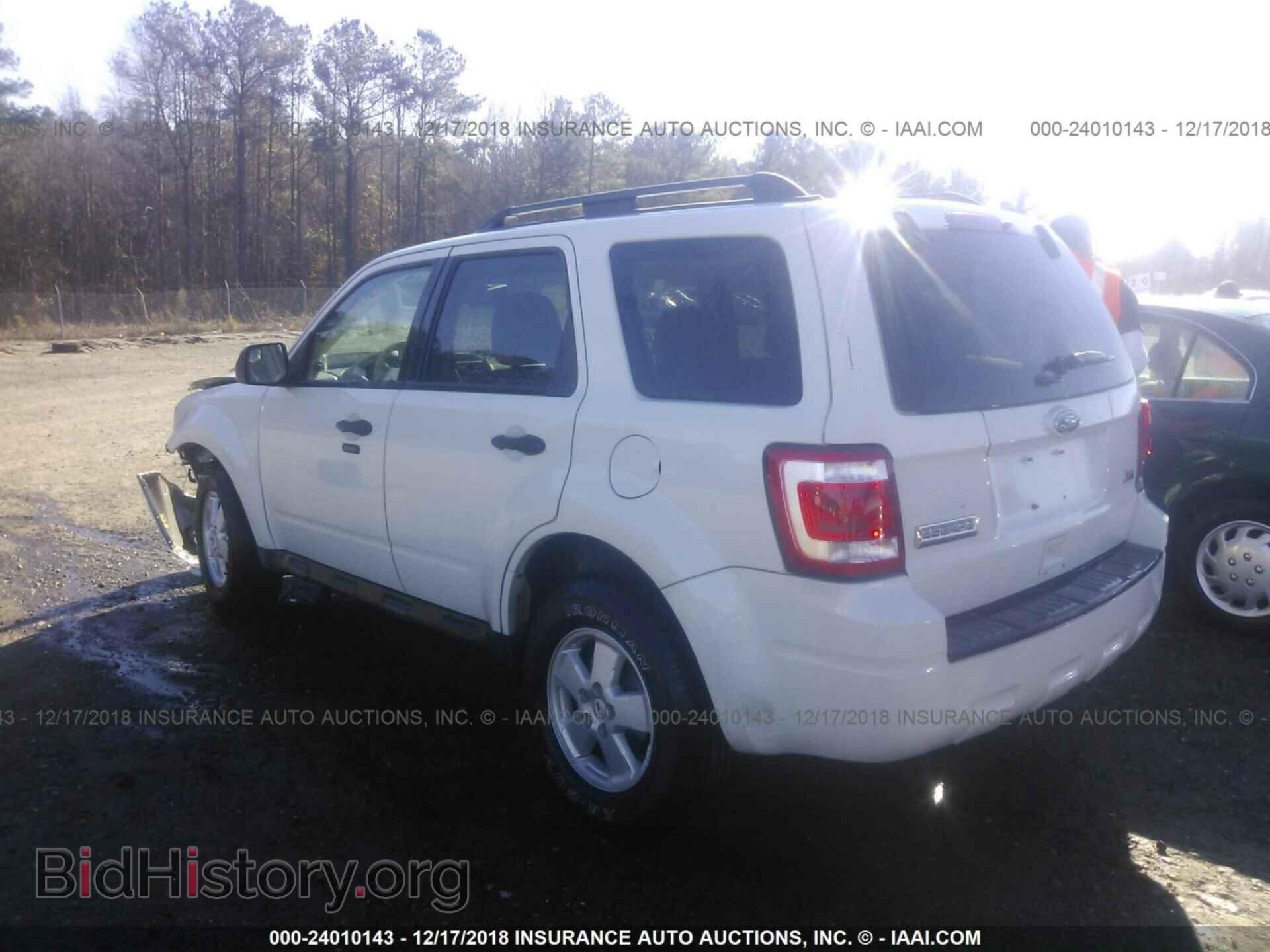 2011 FORD ESCAPE - VIN: 1FMCU0DG5BKB57230 - Photo 3