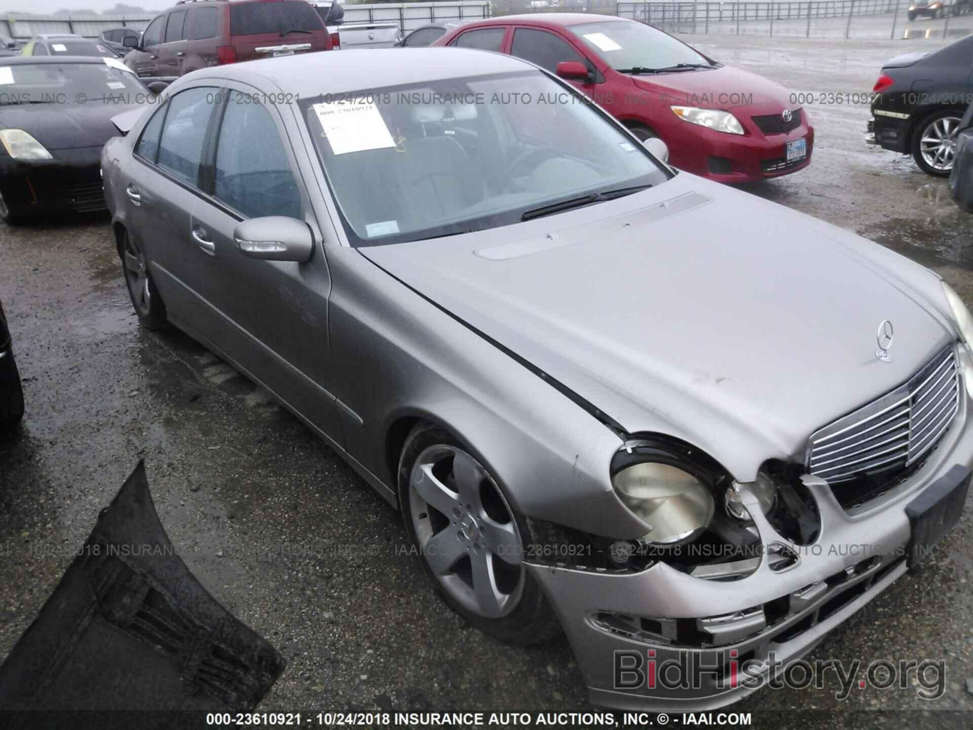 Photo WDBUF70J44A469236 - MERCEDES-BENZ E 2004