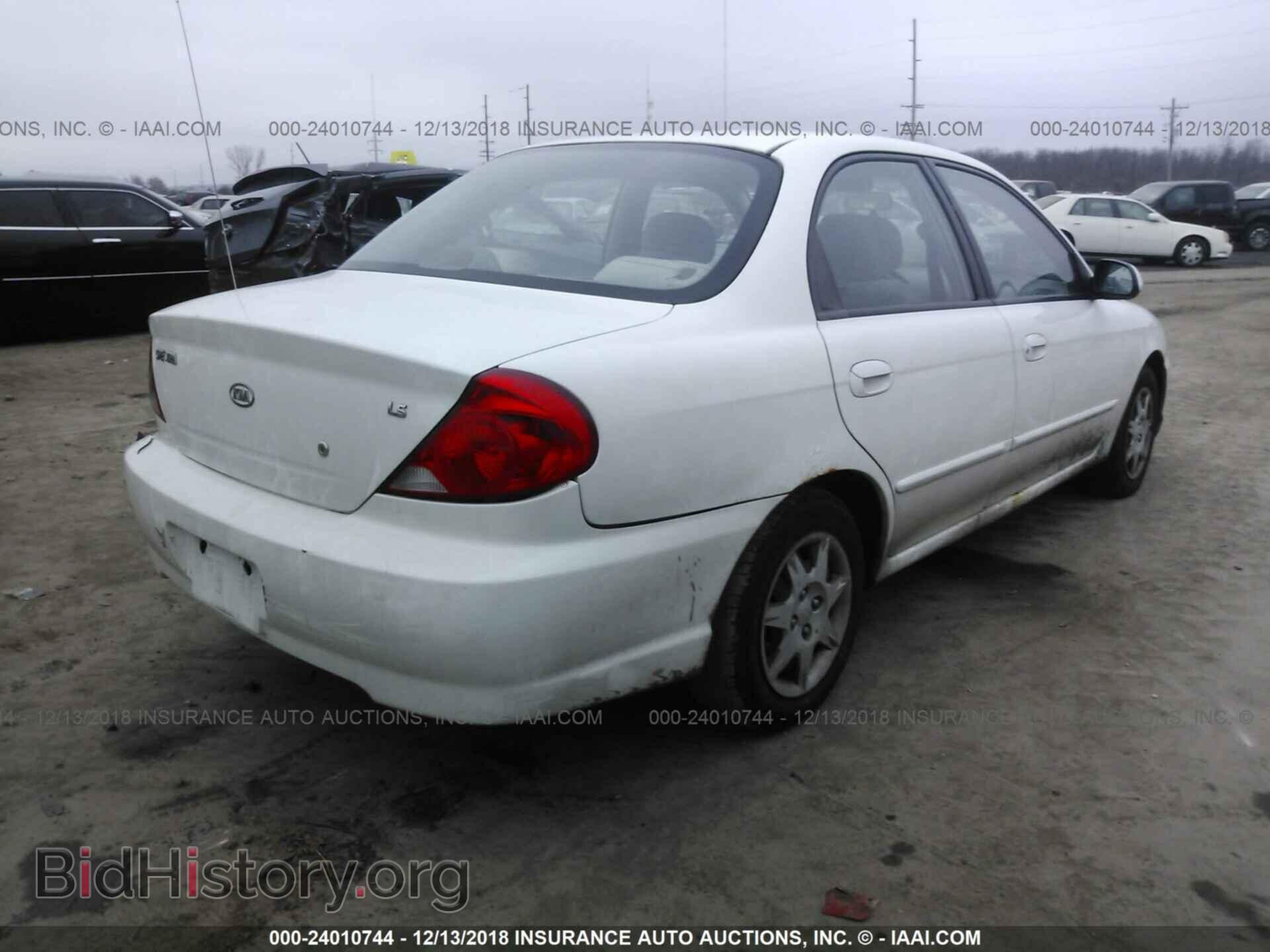 2002 KIA SPECTRA - VIN: KNAFB121X25180199 - Фото 4
