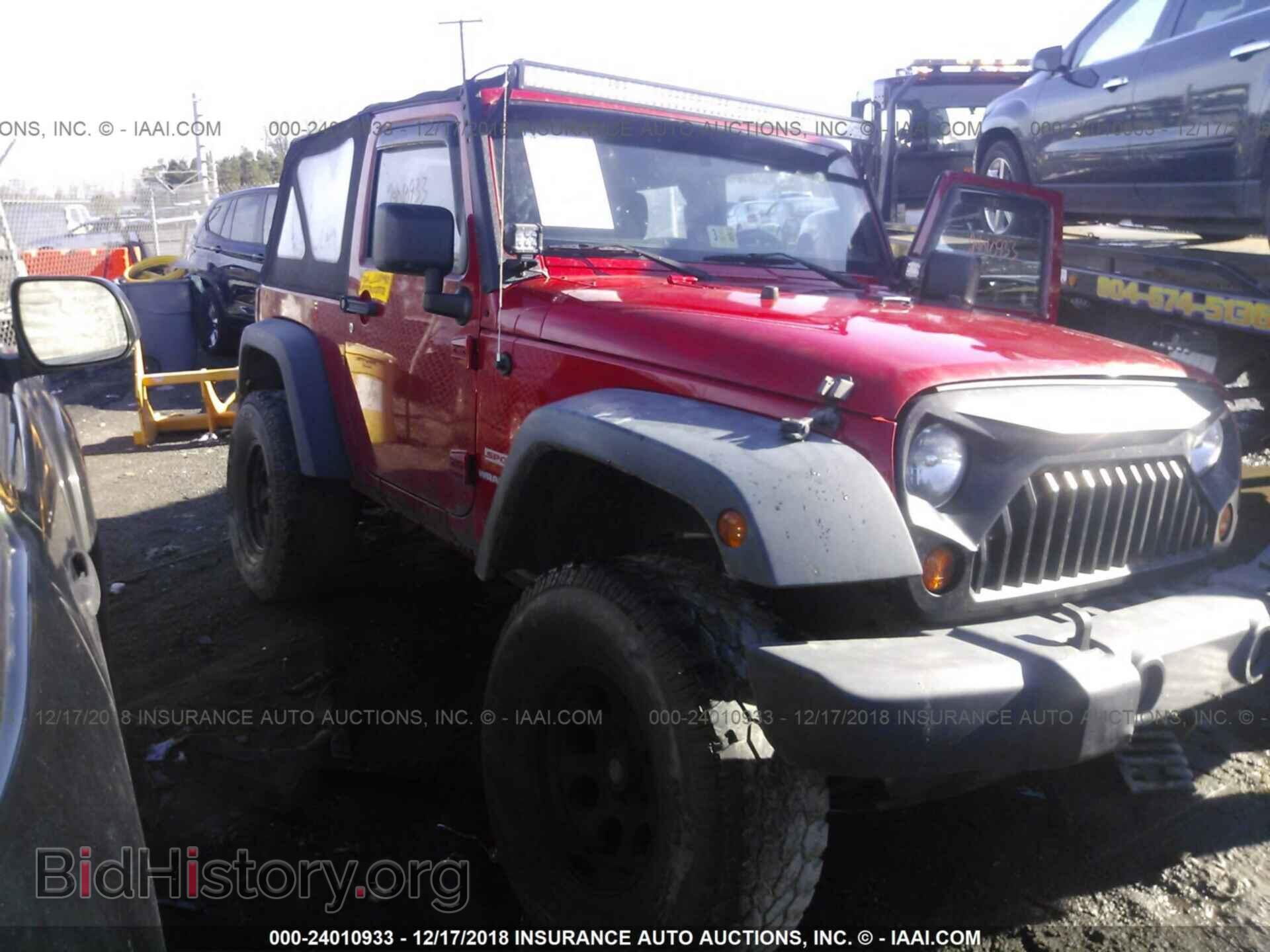 Фотография 1J4AA2D13BL609109 - JEEP WRANGLER 2011