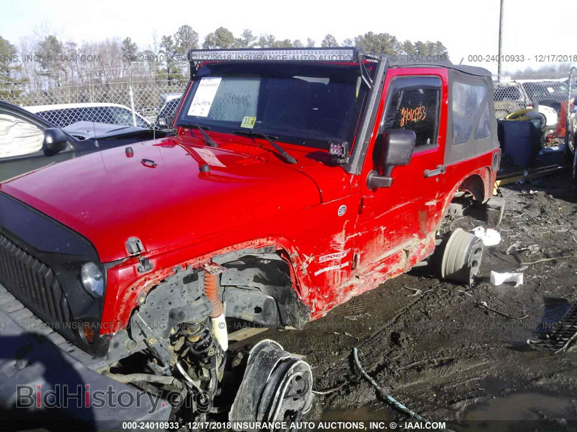 2011 JEEP WRANGLER - VIN: 1J4AA2D13BL609109 - Фото 2
