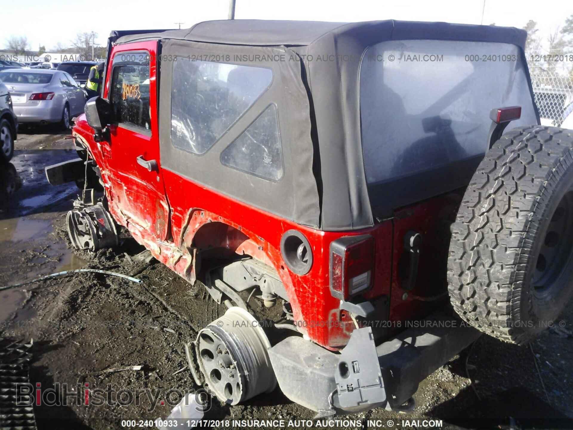 2011 JEEP WRANGLER - VIN: 1J4AA2D13BL609109 - Фото 3