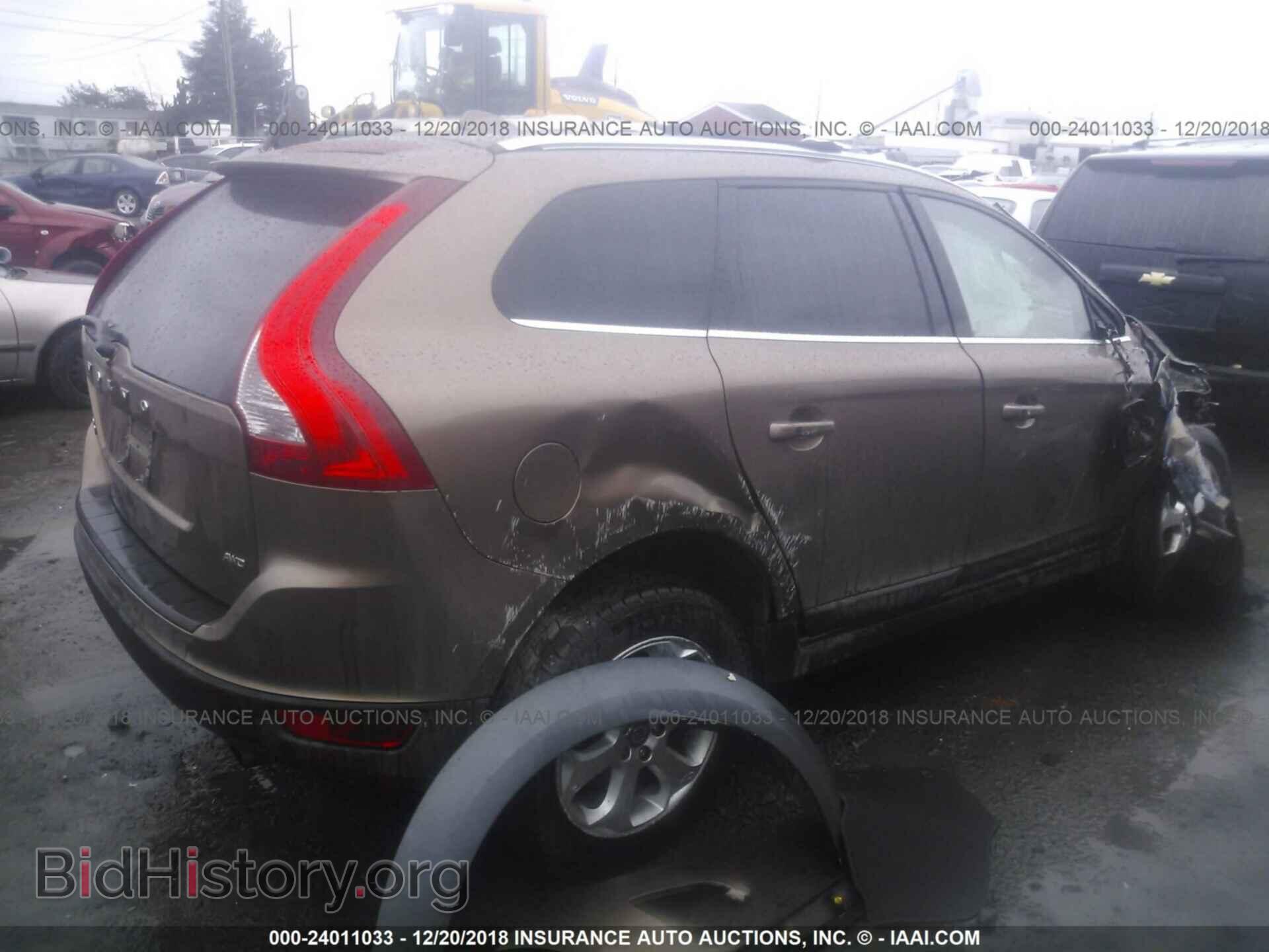 2013 VOLVO XC60 - VIN: YV4940DZ4D2444509 - Фото 4