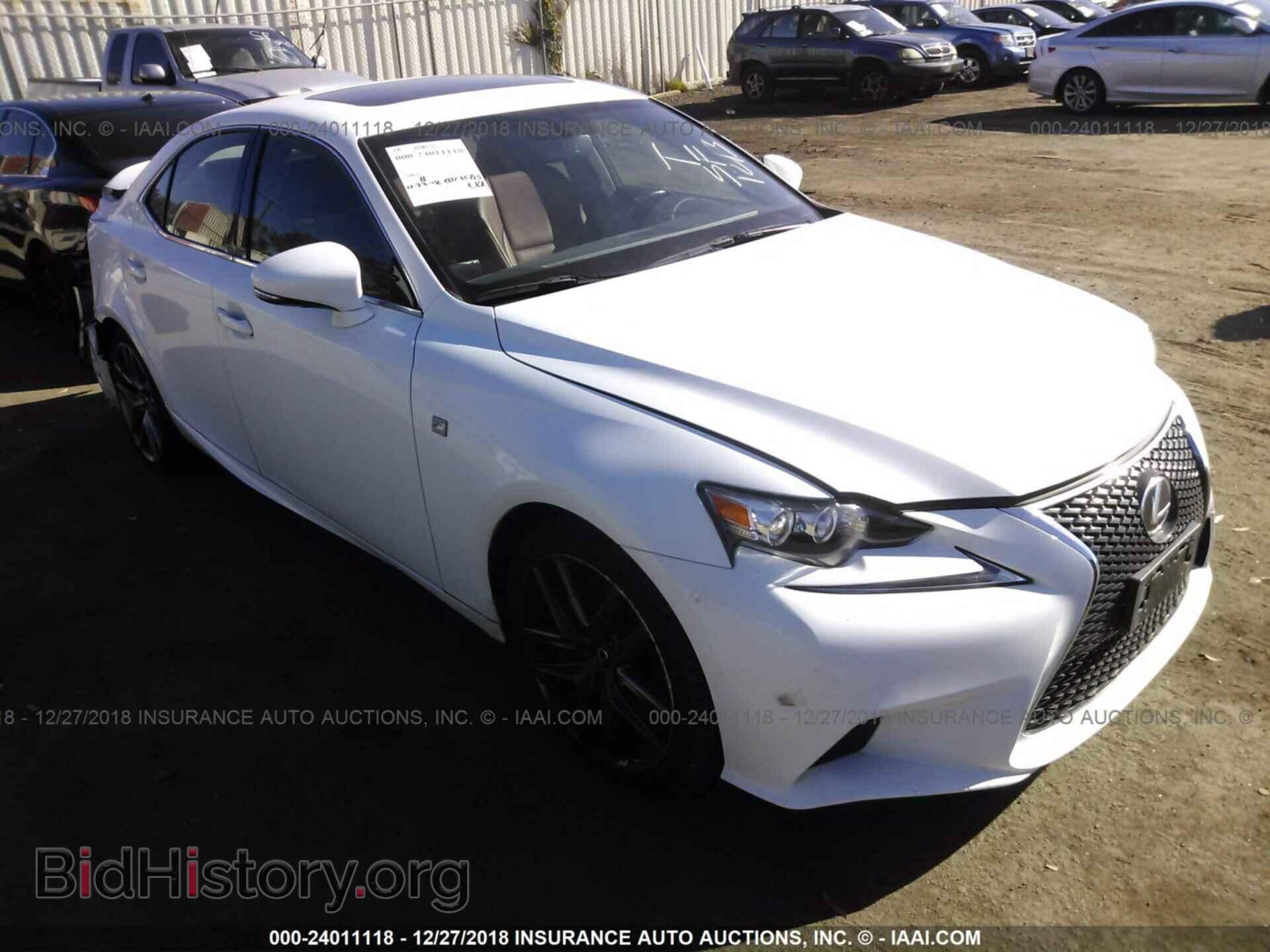 Photo JTHBA1D23G5036302 - LEXUS IS 2016