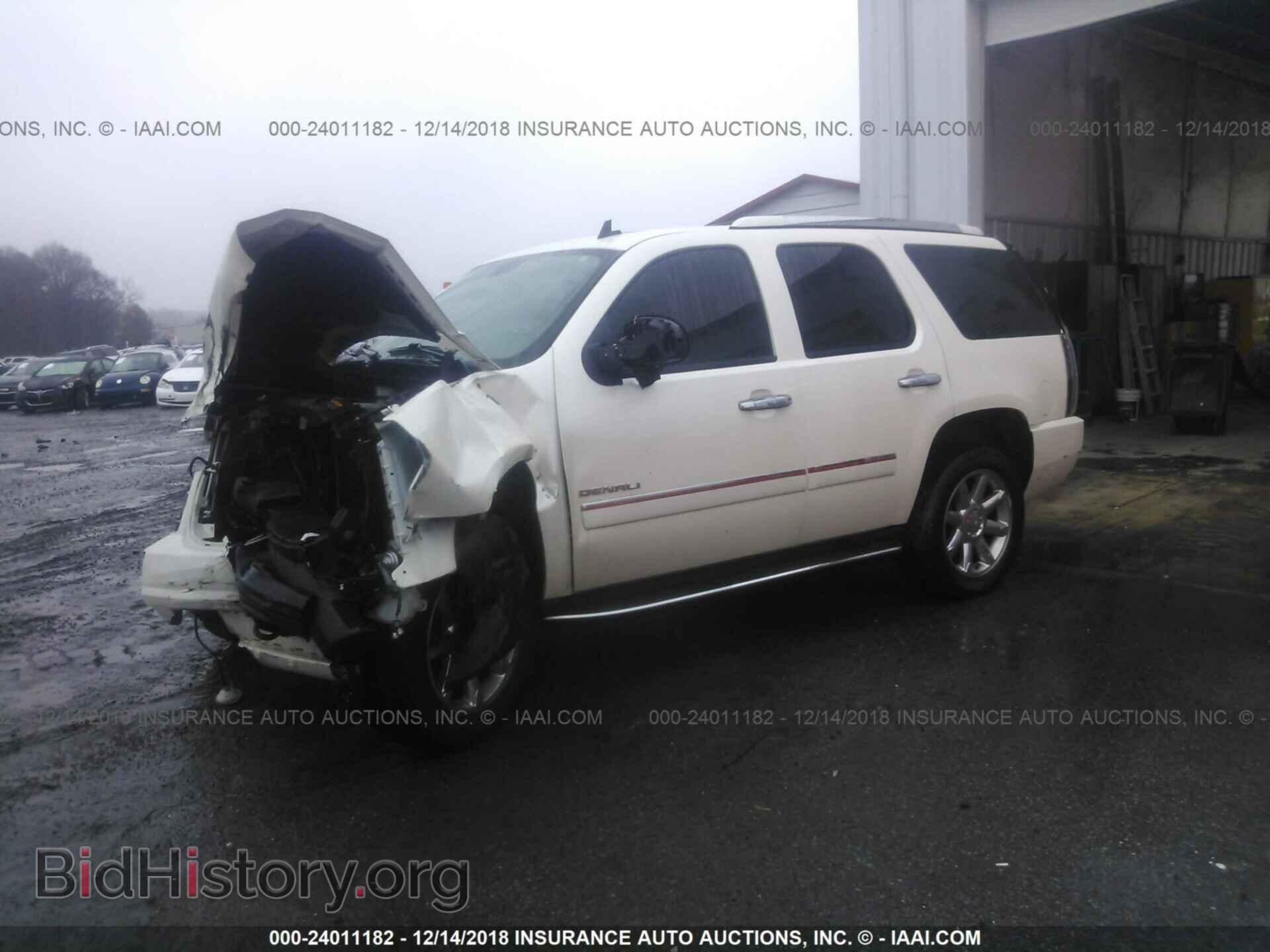 2013 GMC YUKON - VIN: 1GKS2EEF9DR366123 - Фото 2