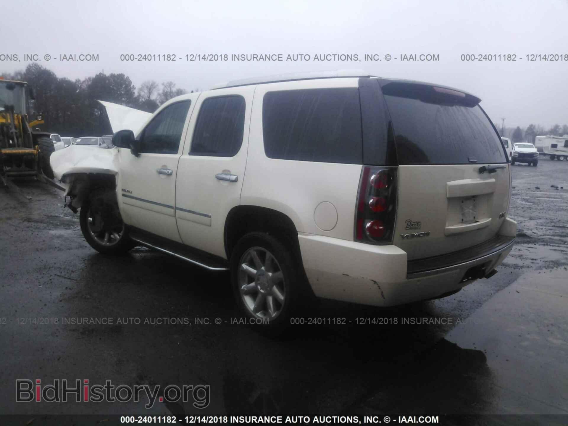 2013 GMC YUKON - VIN: 1GKS2EEF9DR366123 - Фото 3