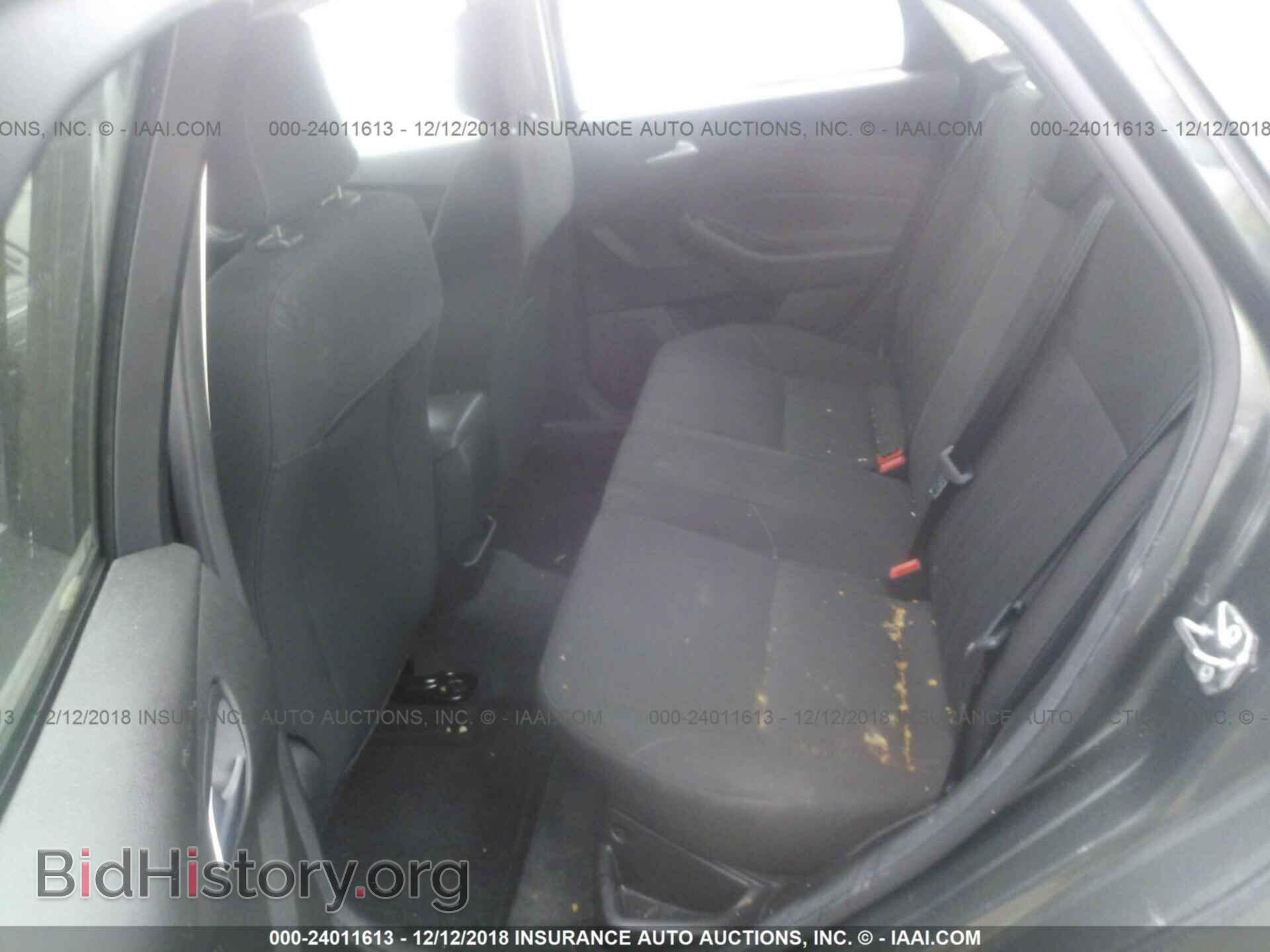 2018 Ford Focus - VIN: 1FADP3F29JL250575 - Фото 8