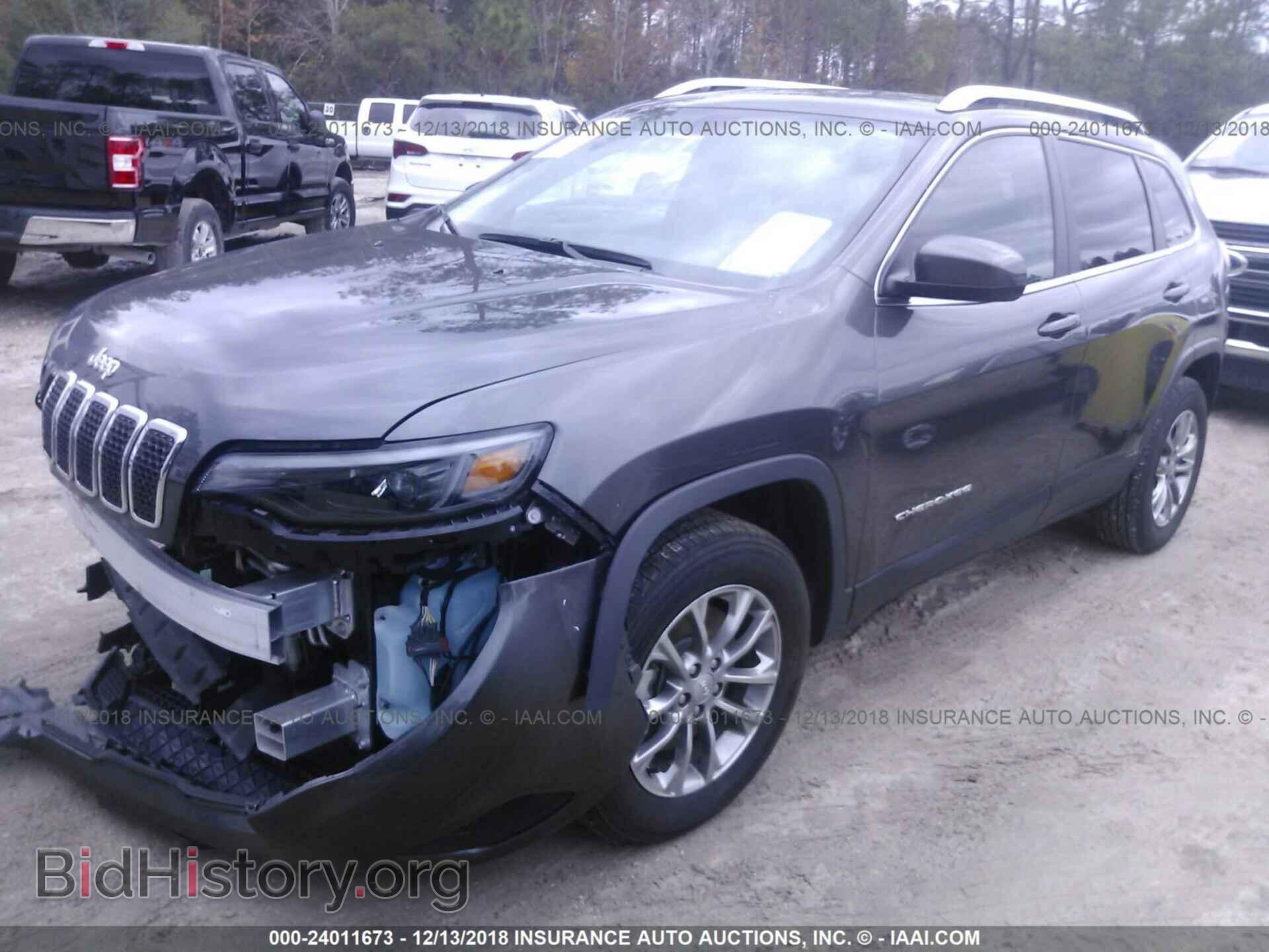 2019 Jeep Cherokee - VIN: 1C4PJMLB6KD182220 - Фото 2