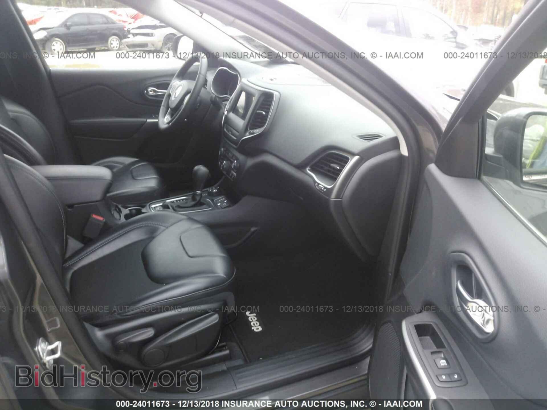 2019 Jeep Cherokee - VIN: 1C4PJMLB6KD182220 - Фото 5