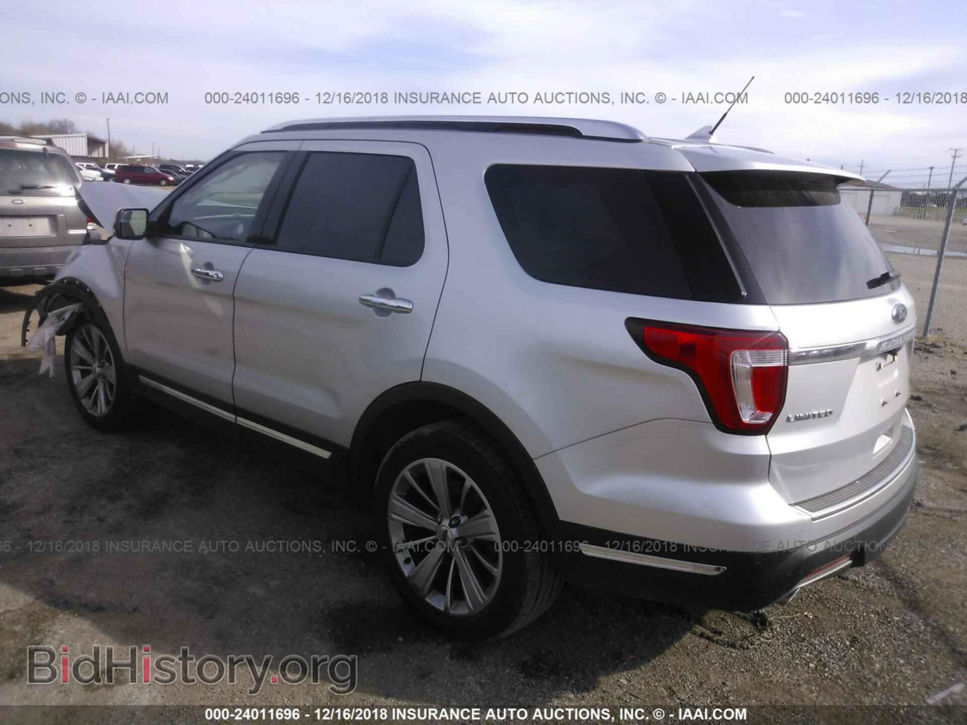 2018 Ford Explorer - VIN: 1FM5K8F85JGB48290 - Фото 3