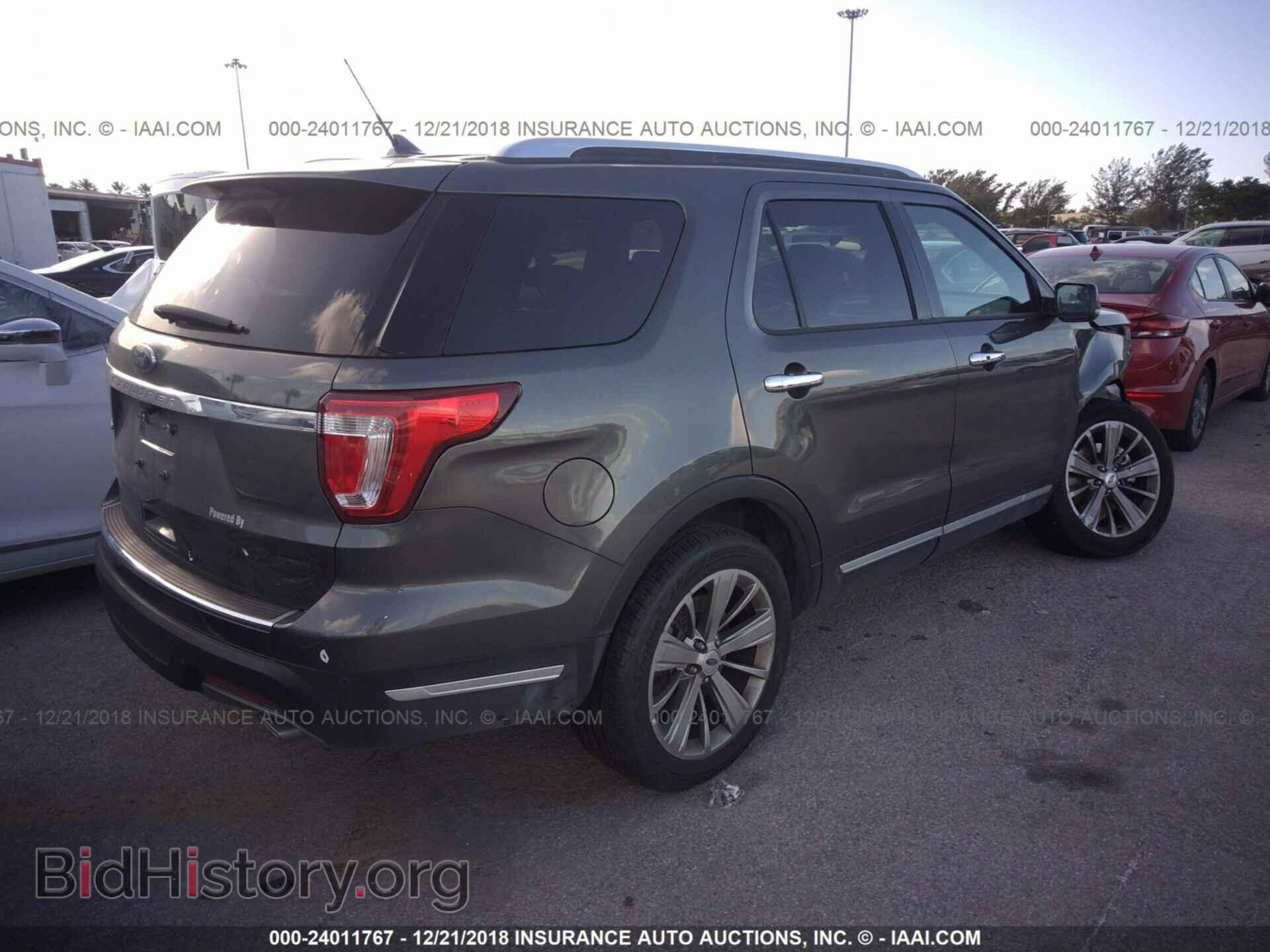 2018 Ford Explorer - VIN: 1FM5K7F82JGC16314 - Фото 4