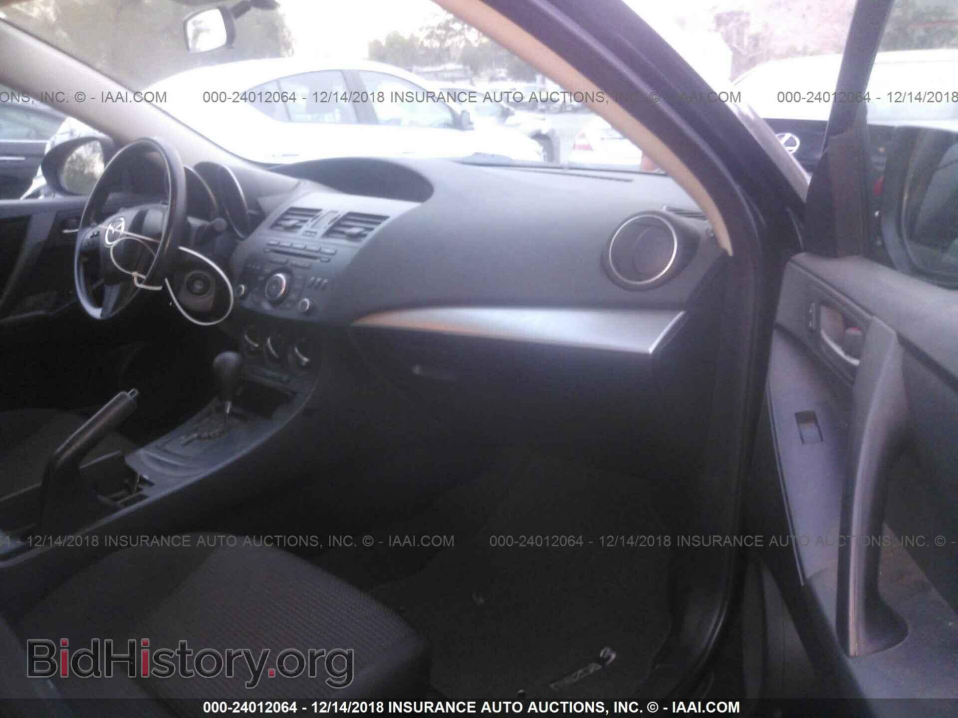 2012 Mazda 3 - VIN: JM1BL1UGXC1549538 - Photo 5