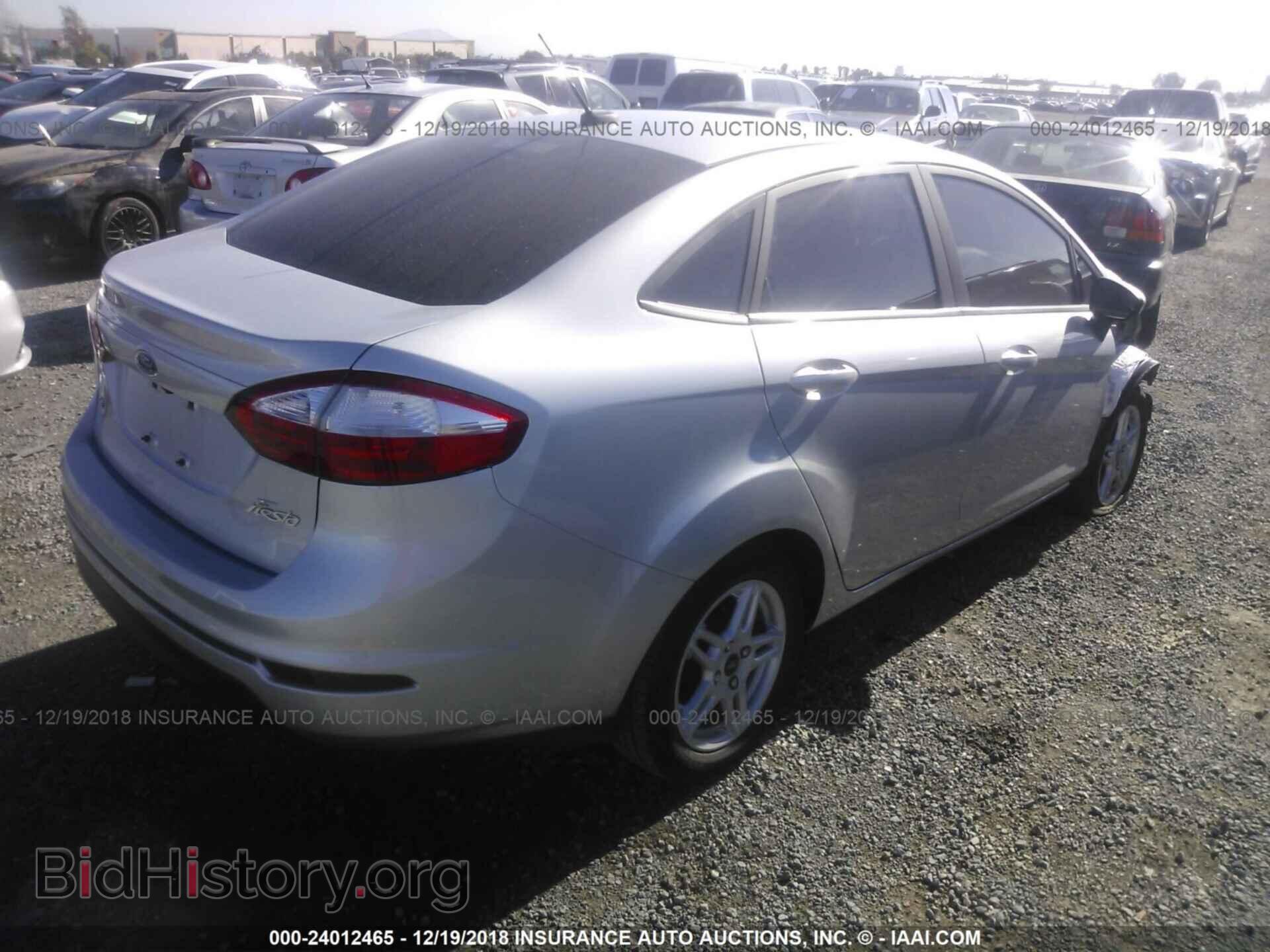 2018 FORD FIESTA - VIN: 3FADP4BJ0JM117351 - Фото 4