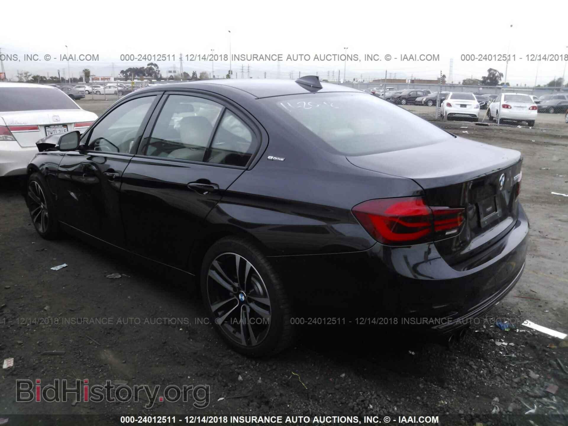 2018 BMW 330E - VIN: WBA8E1C5XJA159697 - Фото 3