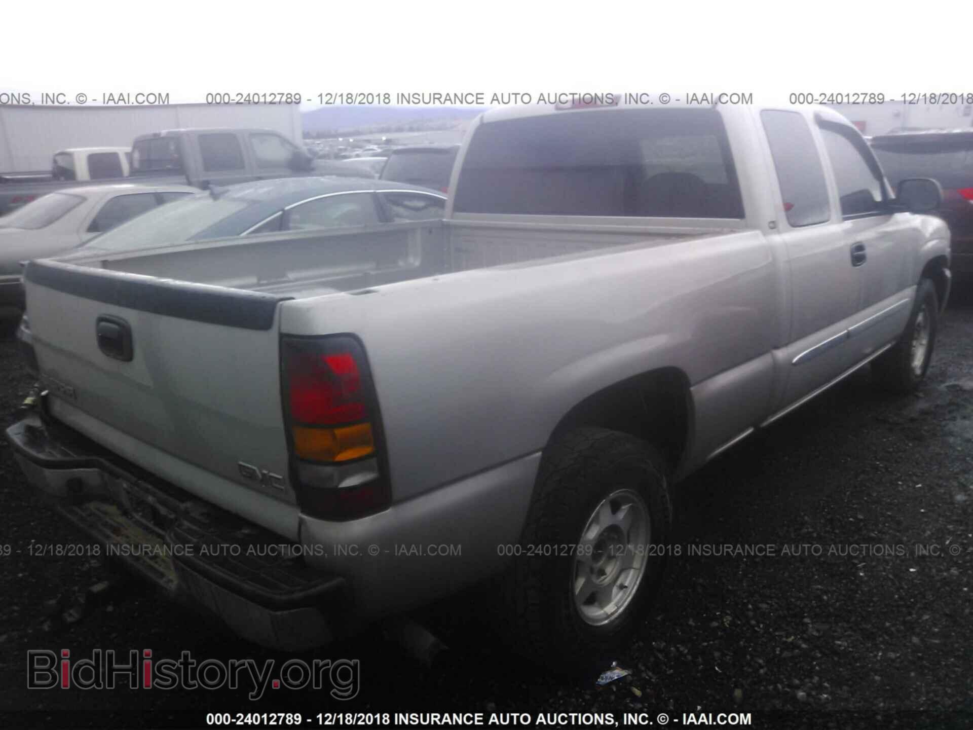 2004 GMC NEW SIERRA - VIN: 2GTEK19T441126987 - Фото 4