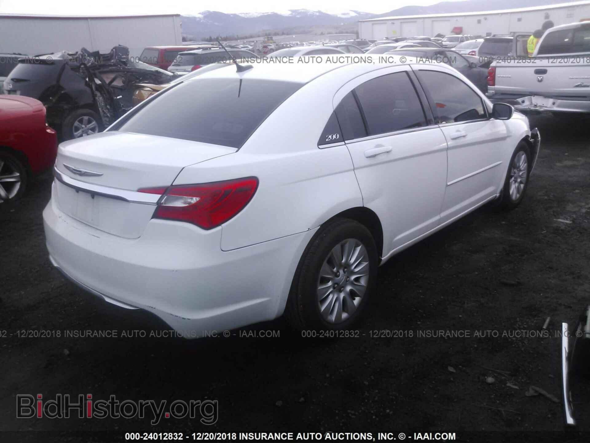 2012 Chrysler 200 - VIN: 1C3CCBAB2CN246463 - Photo 4