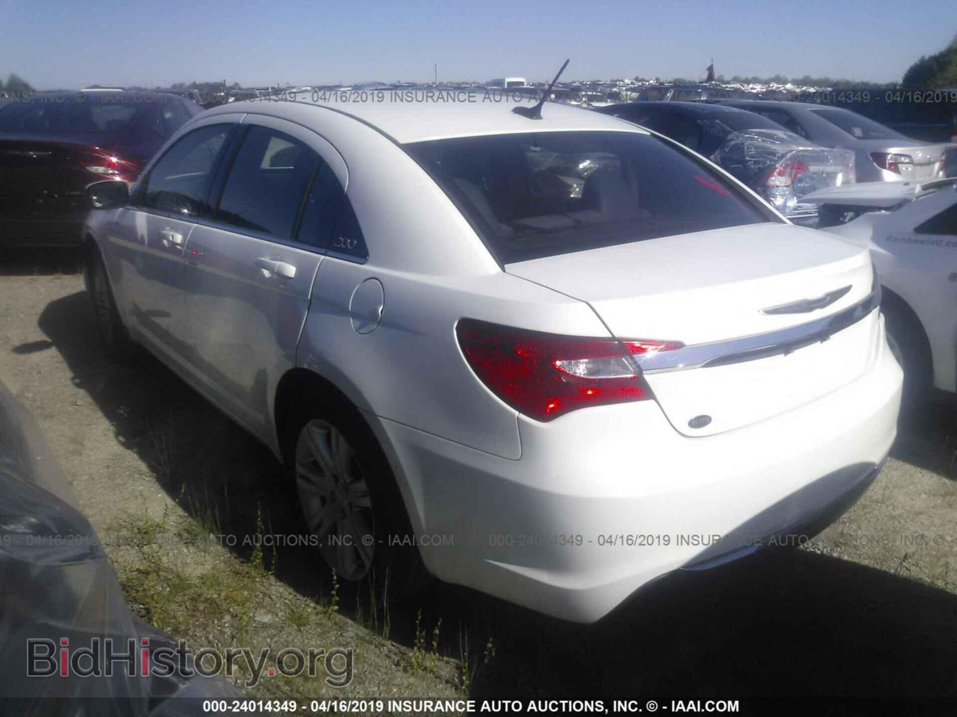 2013 CHRYSLER 200 - VIN: 1C3CCBAB3DN698584 - Фото 3