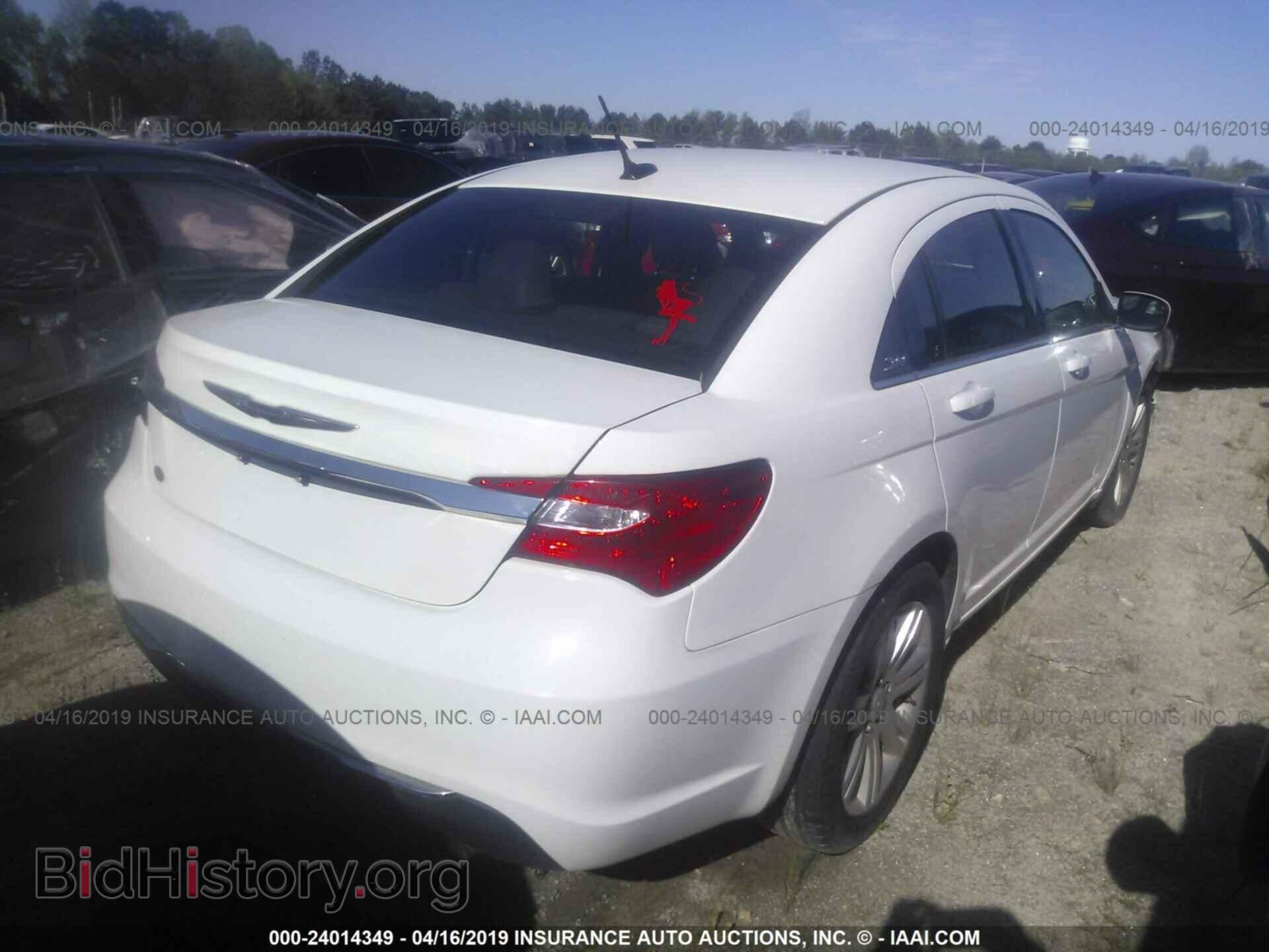 2013 CHRYSLER 200 - VIN: 1C3CCBAB3DN698584 - Фото 4