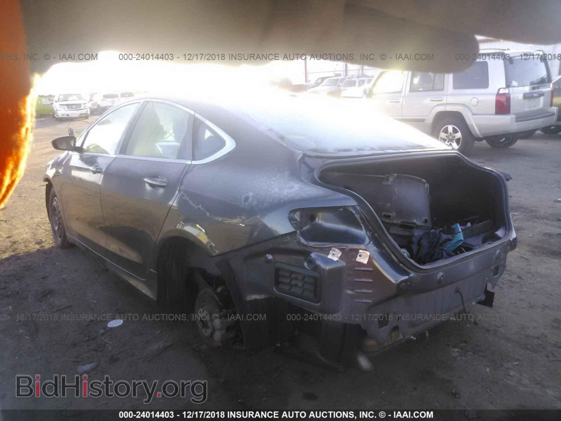 2016 CHRYSLER 200 - VIN: 1C3CCCABXGN105717 - Фото 3
