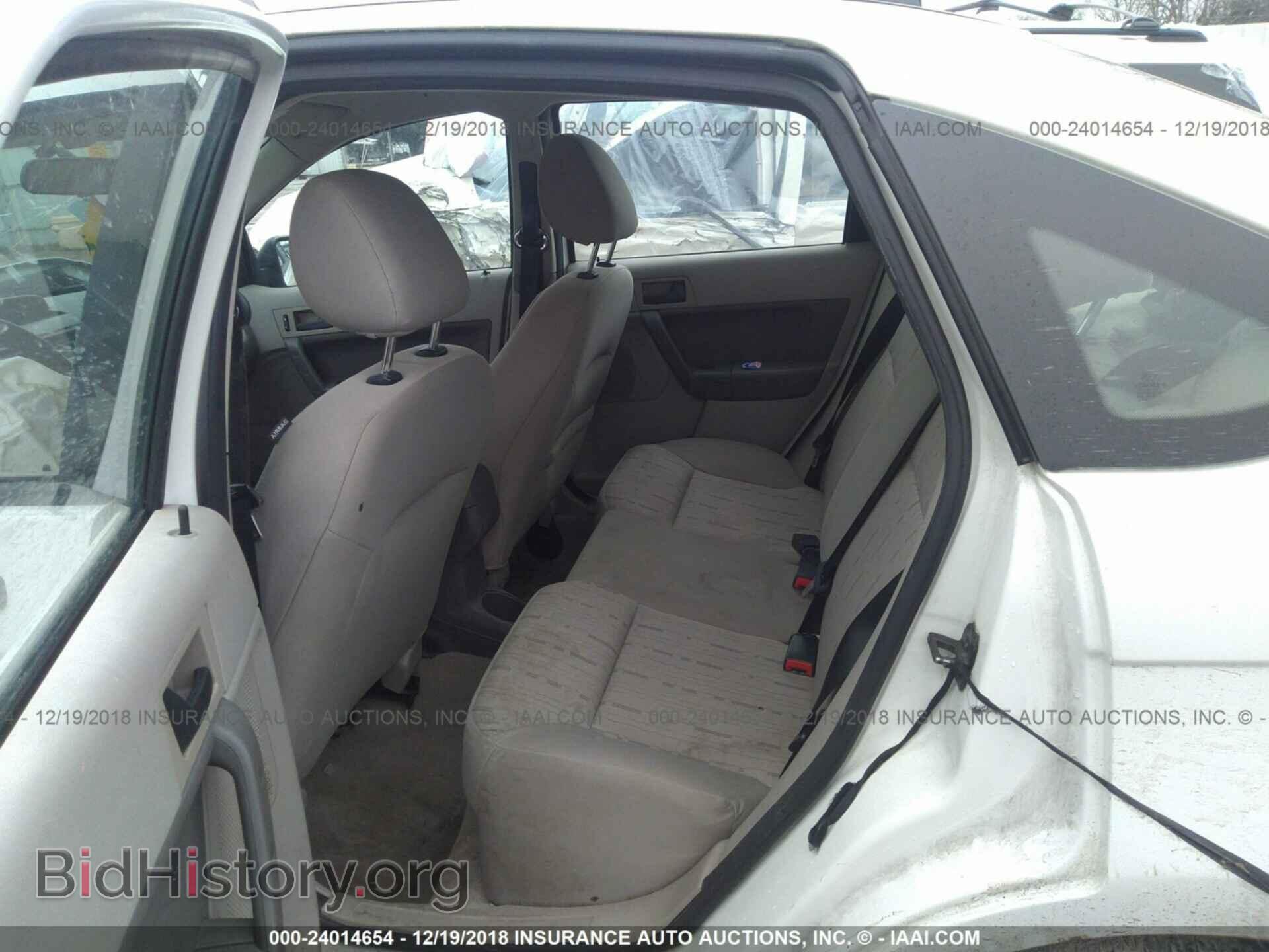 2010 FORD FOCUS - VIN: 1FAHP3FN4AW171602 - Photo 8