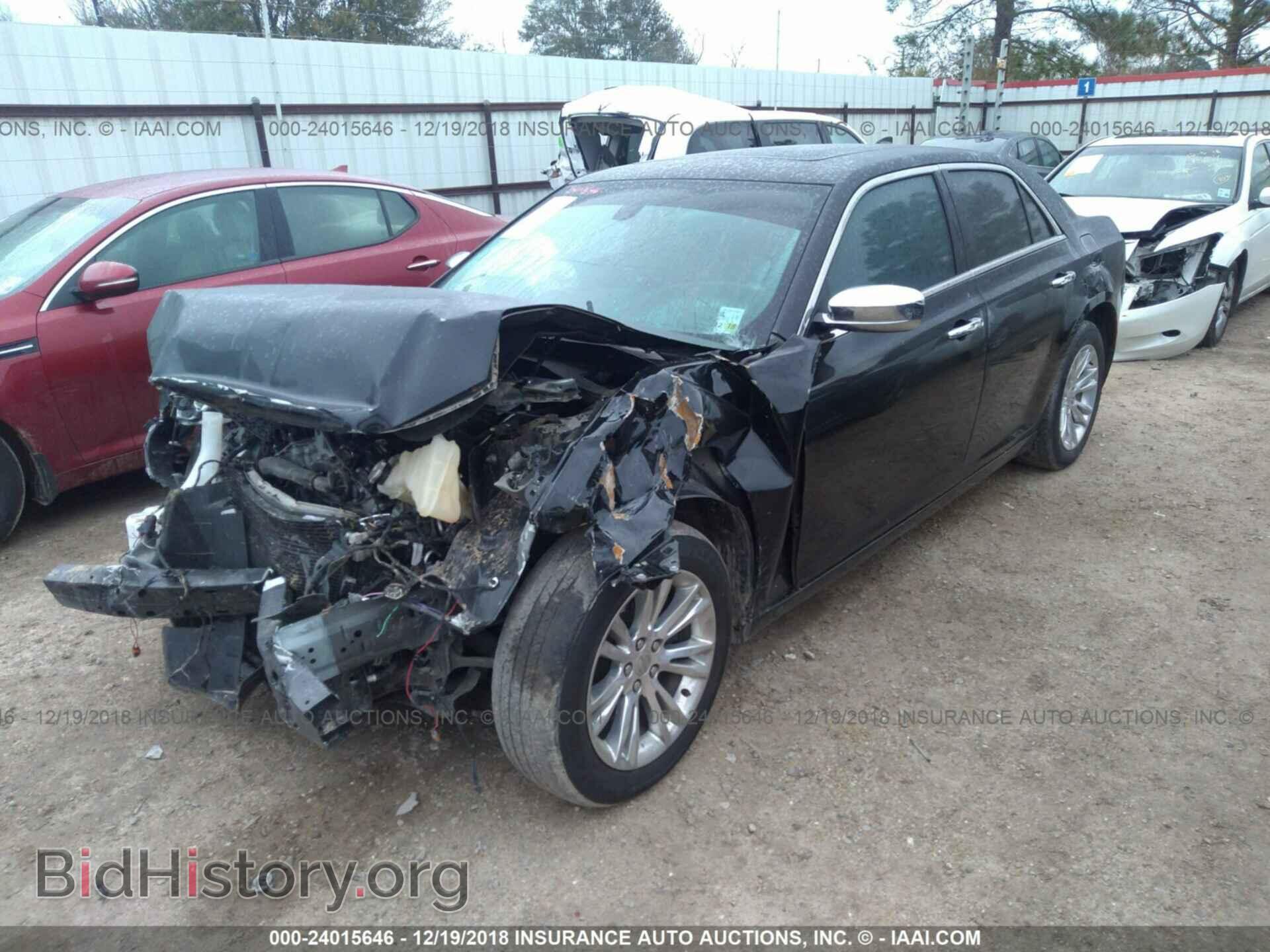 2016 CHRYSLER 300C - VIN: 2C3CCAEG2GH147723 - Фото 2