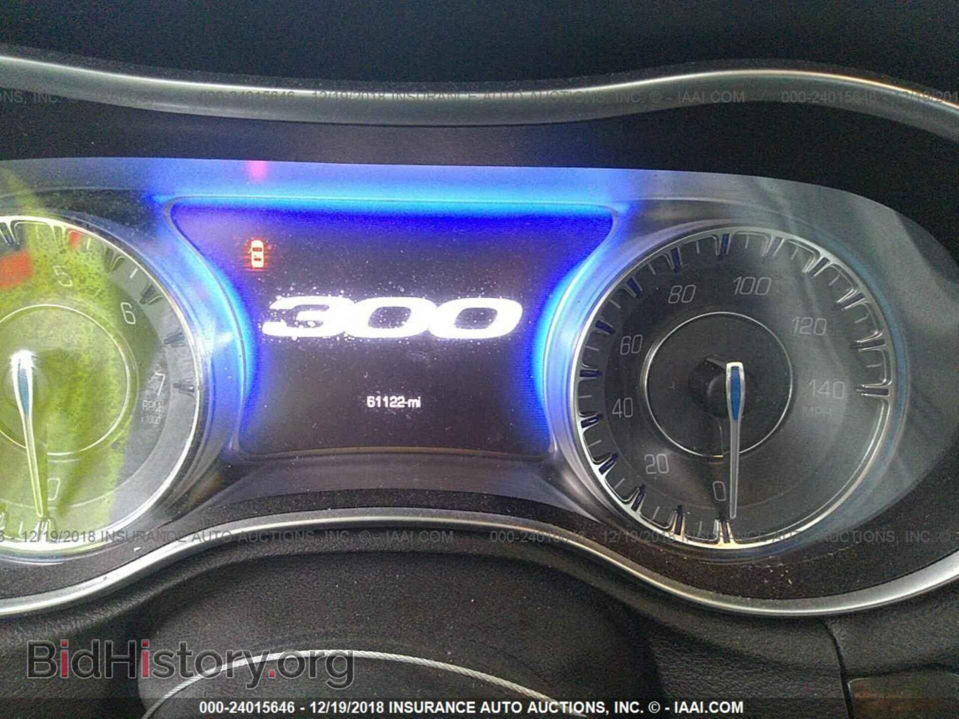 2016 CHRYSLER 300C - VIN: 2C3CCAEG2GH147723 - Фото 7