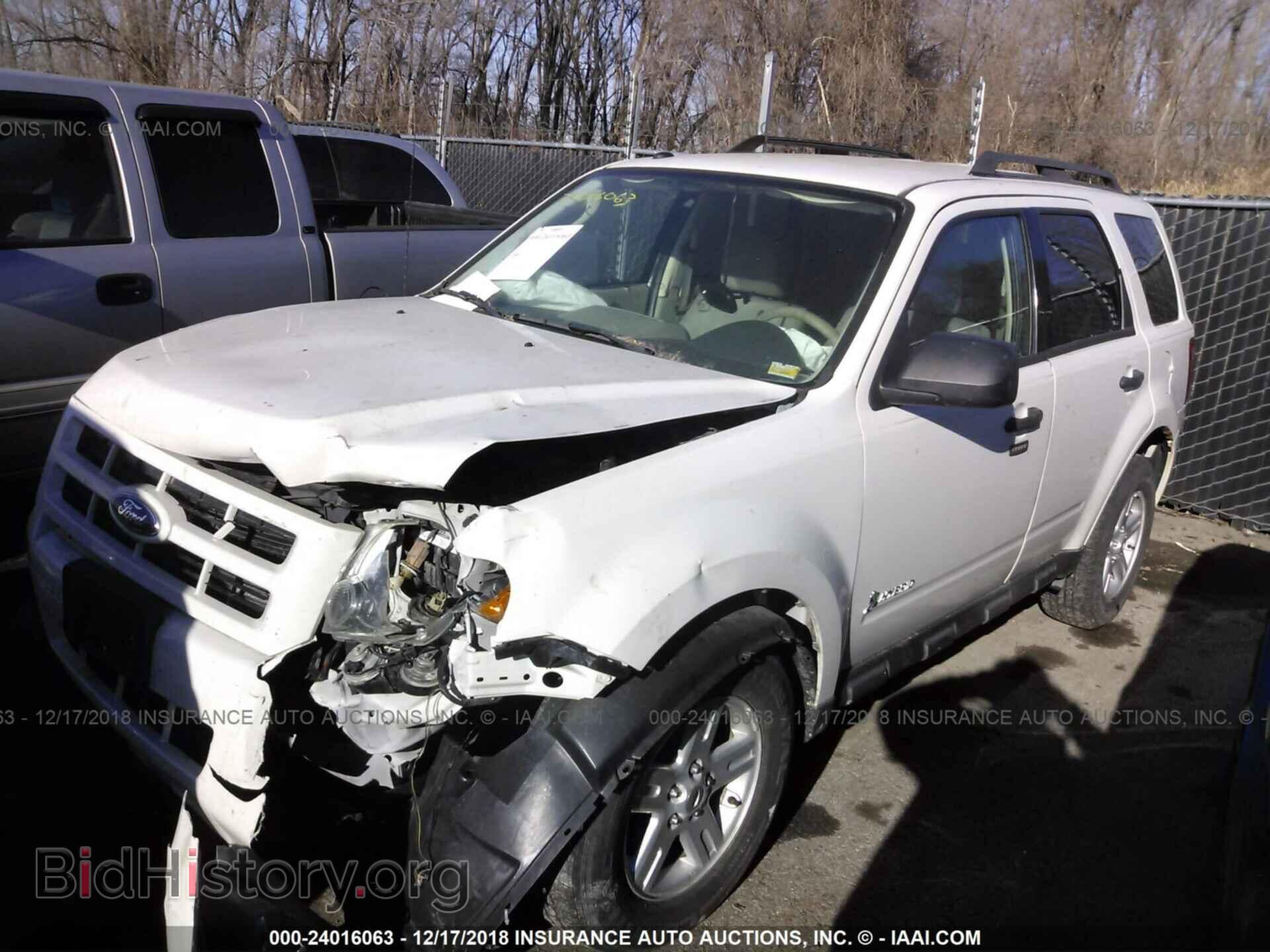 2011 FORD ESCAPE - VIN: 1FMCU4K32BKB44068 - Фото 2