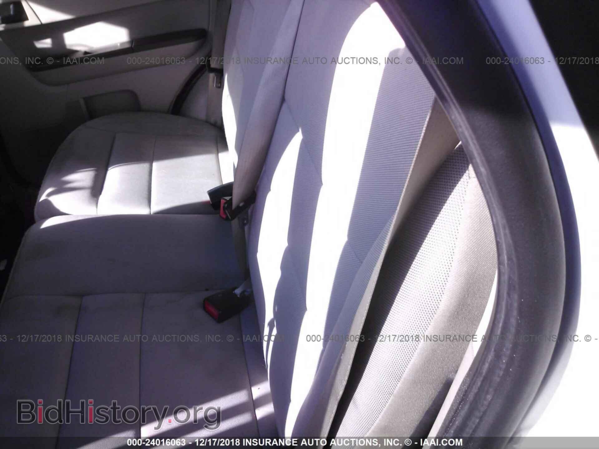 2011 FORD ESCAPE - VIN: 1FMCU4K32BKB44068 - Фото 8