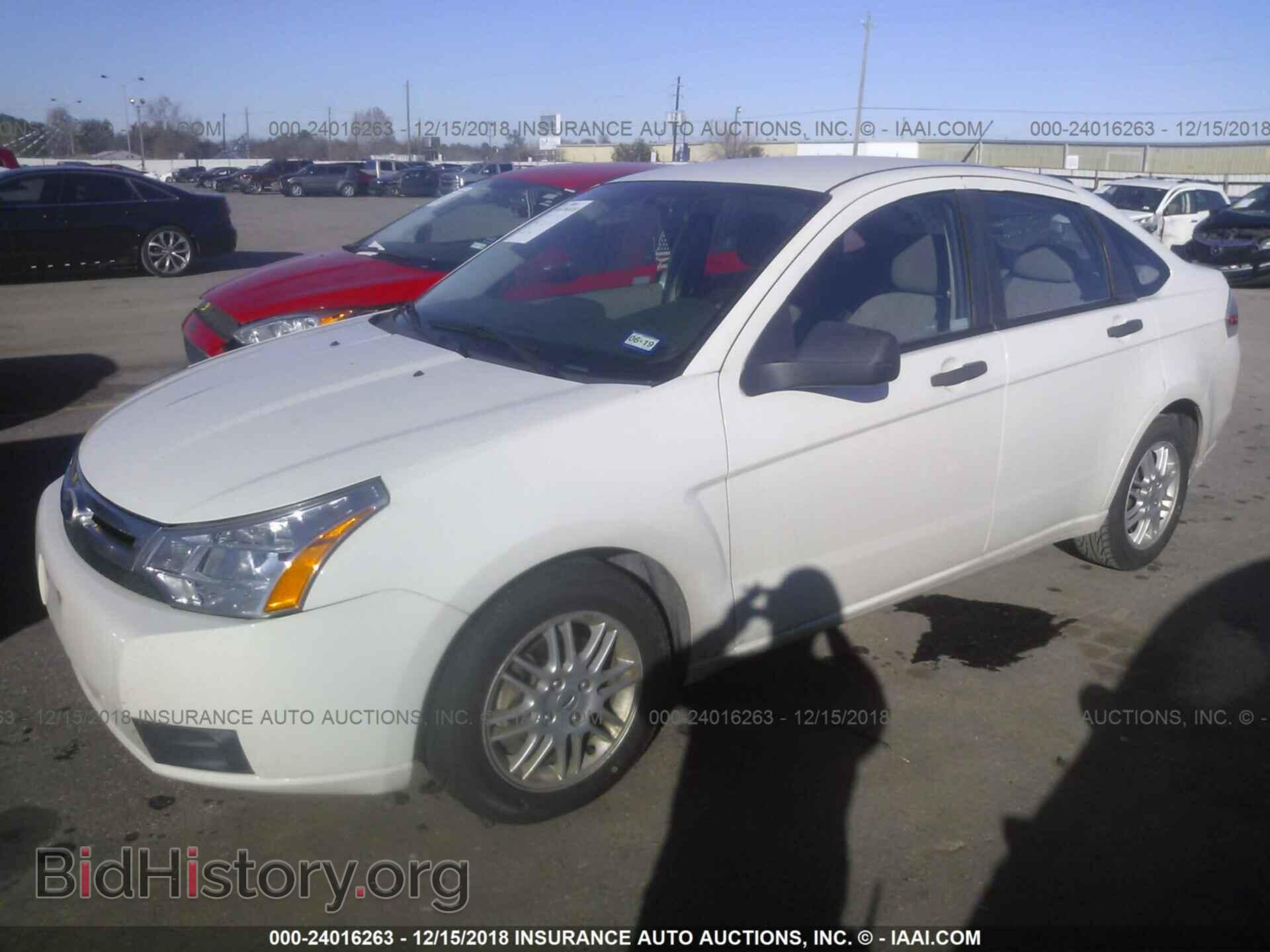 2010 FORD FOCUS - VIN: 1FAHP3FN7AW263948 - Photo 2